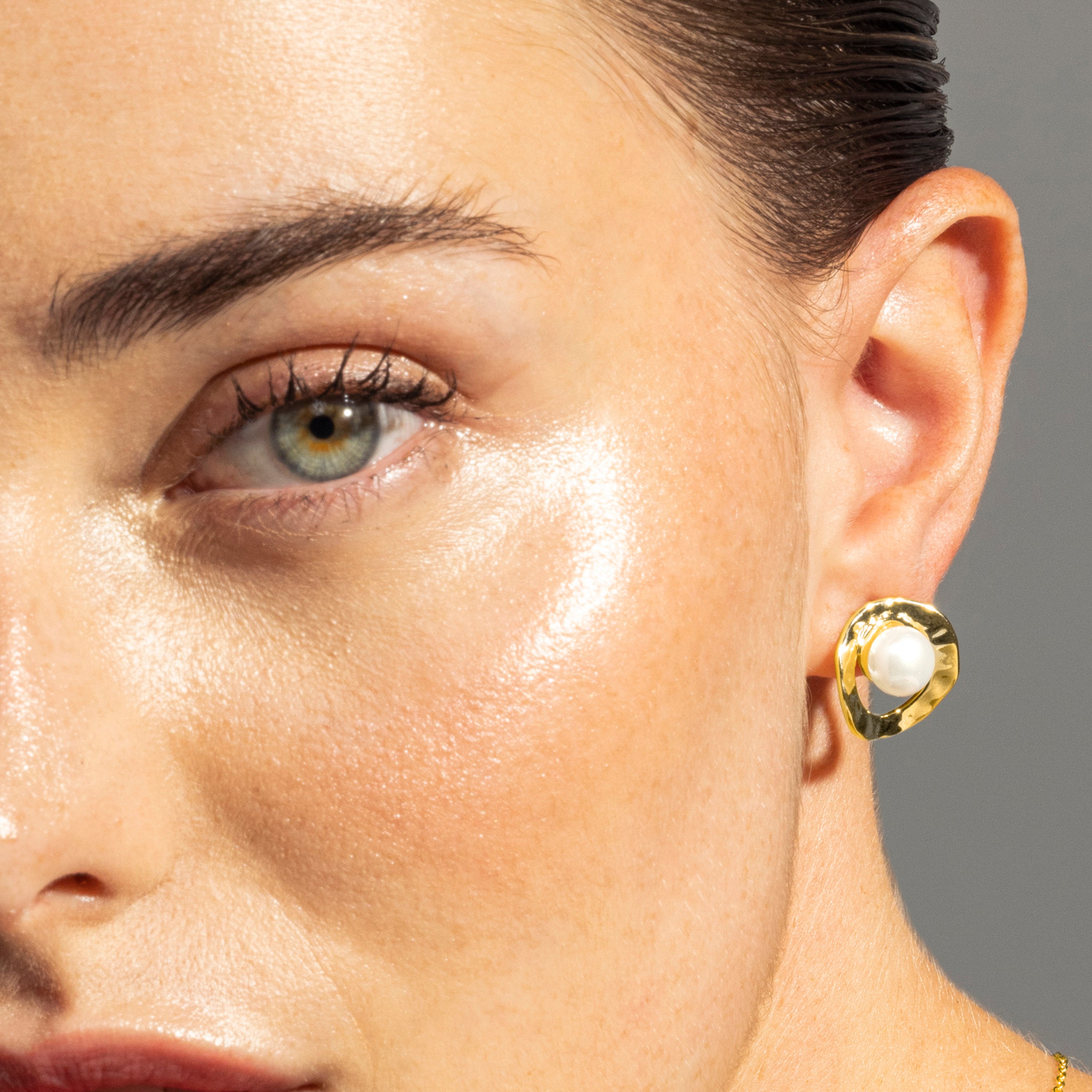Earrings finished in 18K yellow gold - Jaya