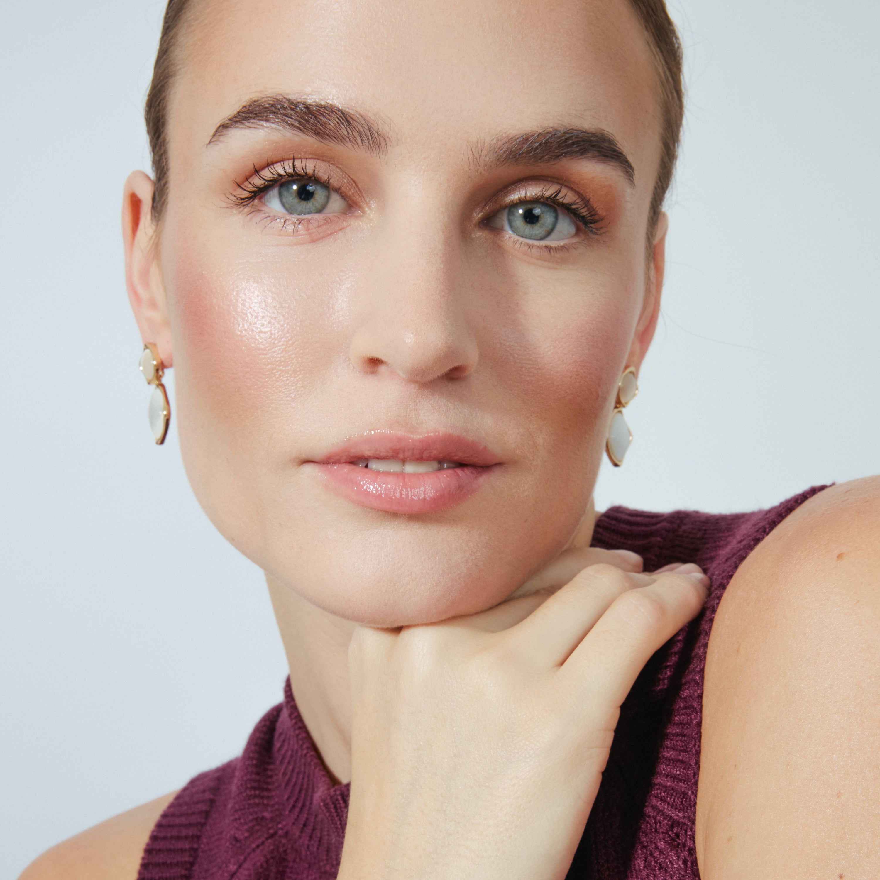 Pendientes de Madreperla Blanca acabados en oro amarillo 18K - Zahere