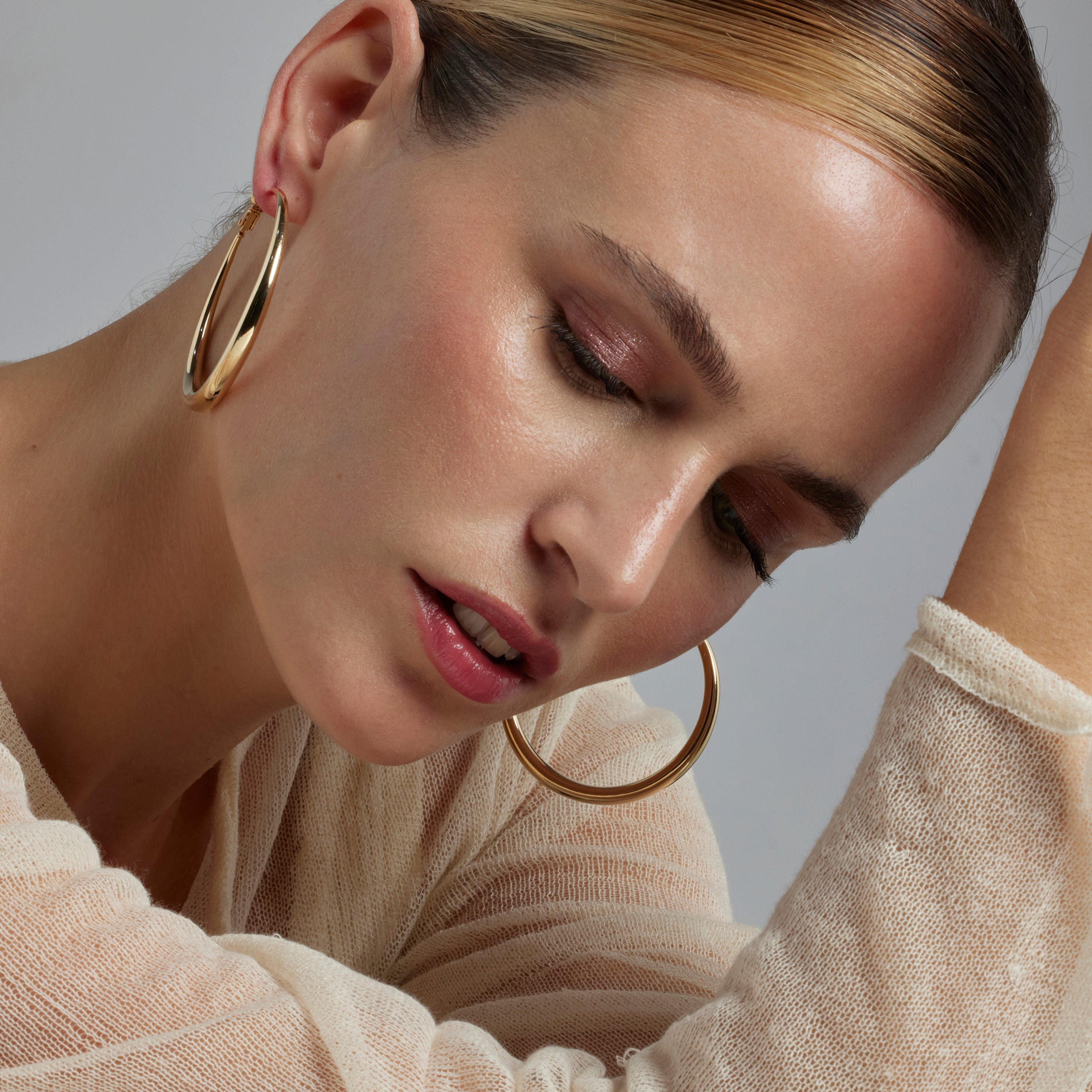 Pendientes de 54mm de diámetro acabado Oro Amarillo de 18k - Qupa
