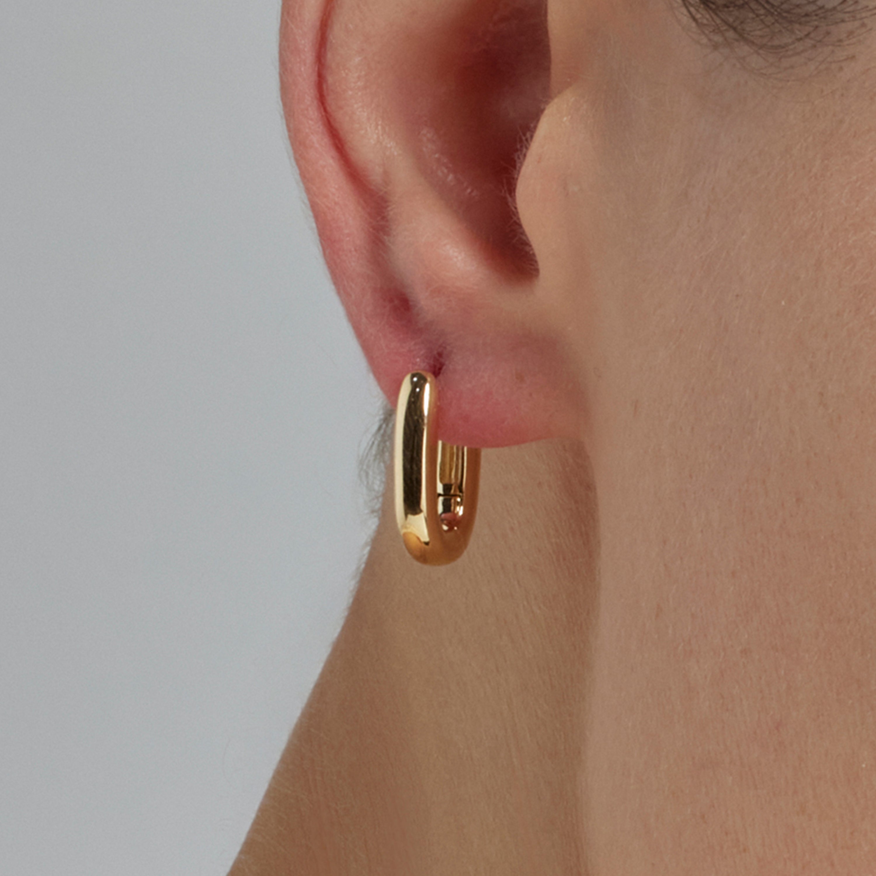 Brincos acabados em ouro amarelo 18K - Tankon
