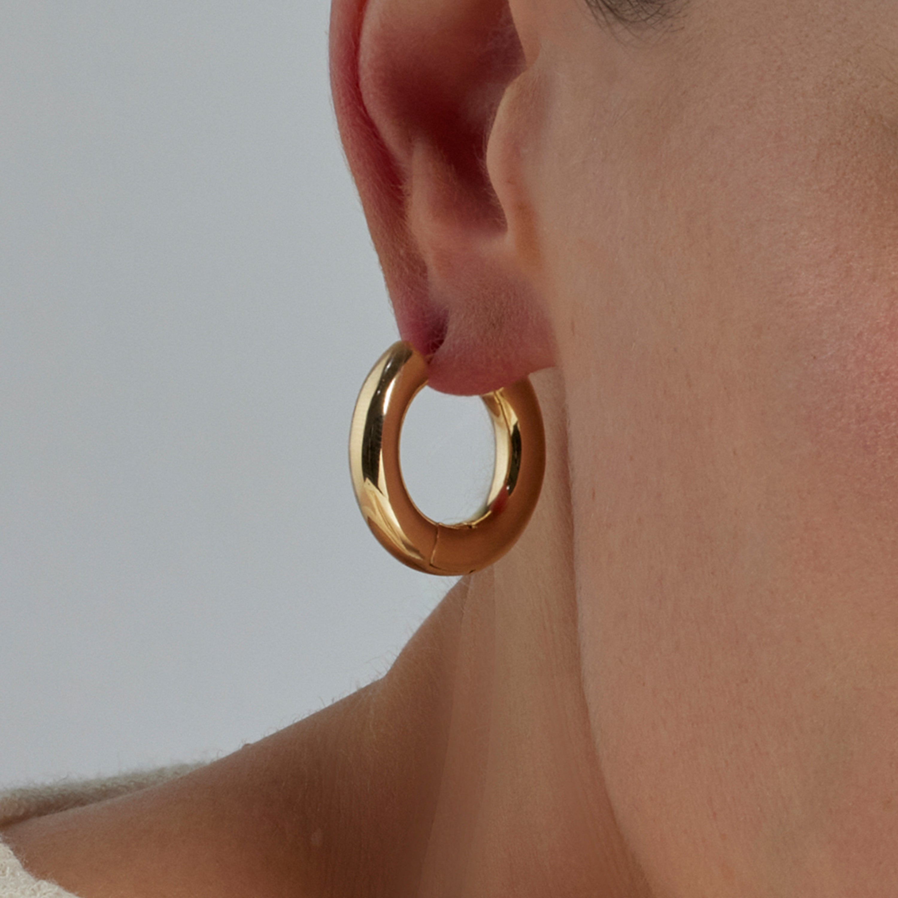 24mm diameter earrings with 18K Yellow Gold finish - Saura