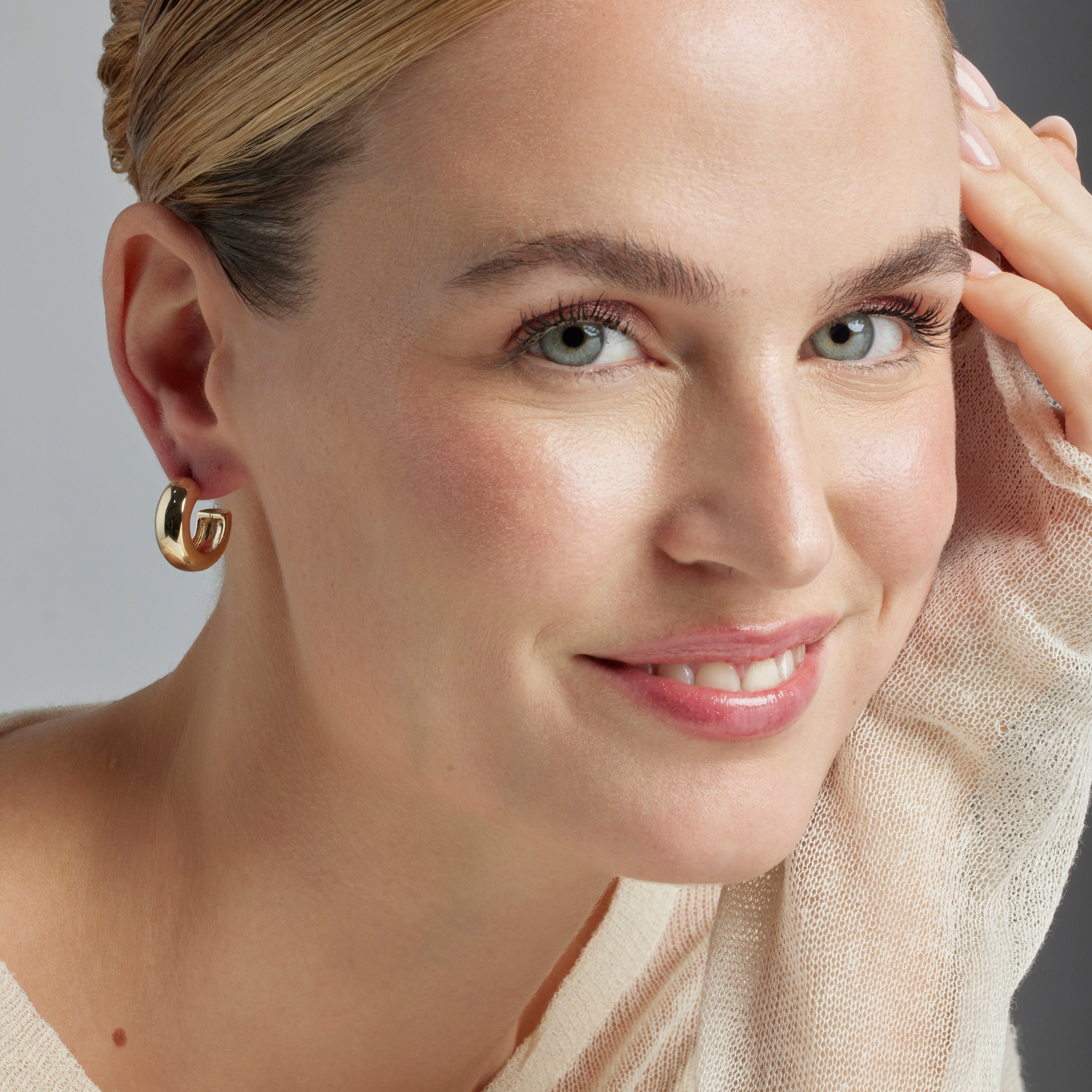 Pendientes de 18,5mm de diámetro acabado Oro Amarillo 18K - Dalra