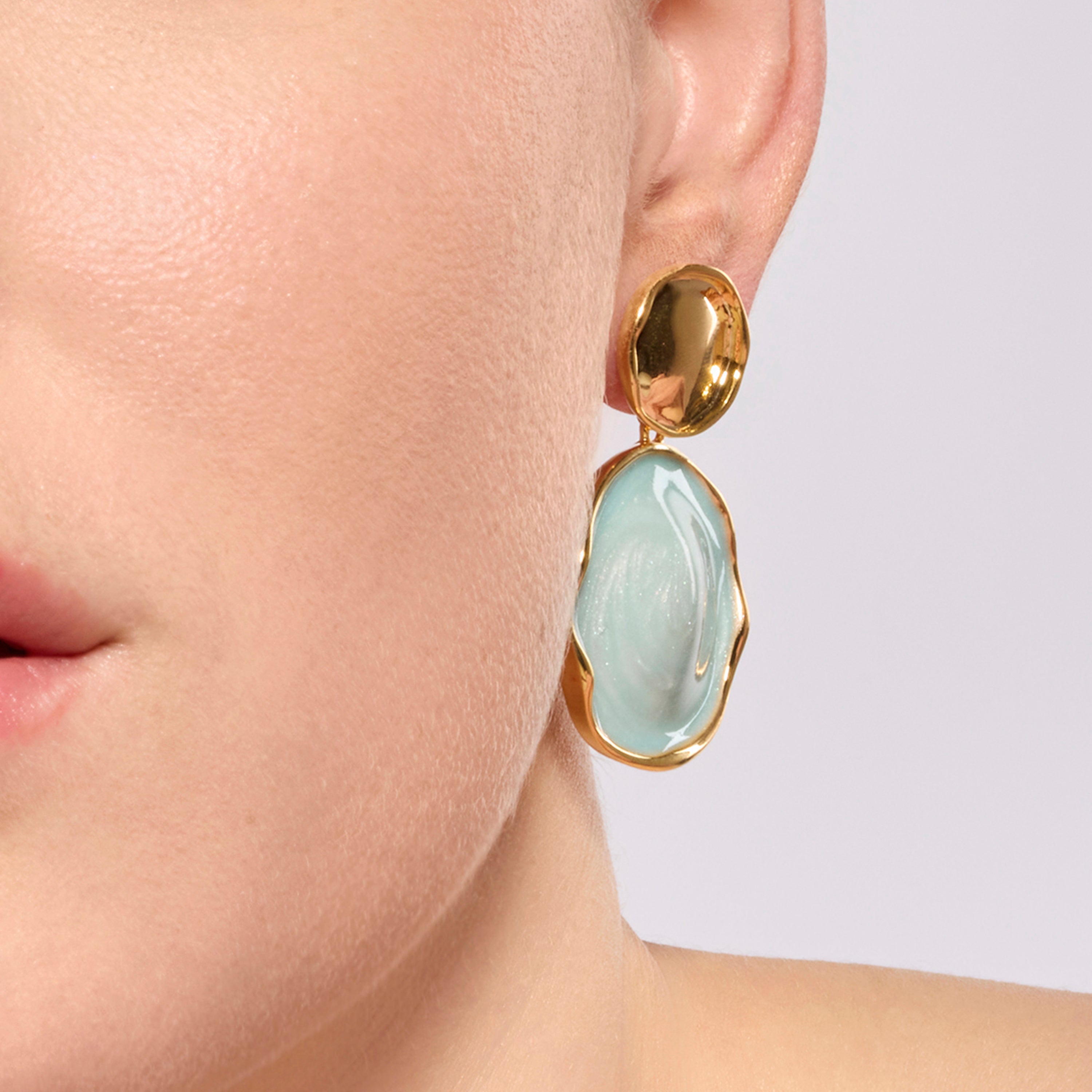 Talorzi Ohrringe mit blauem Lack und 18k Gelbgold-Finish