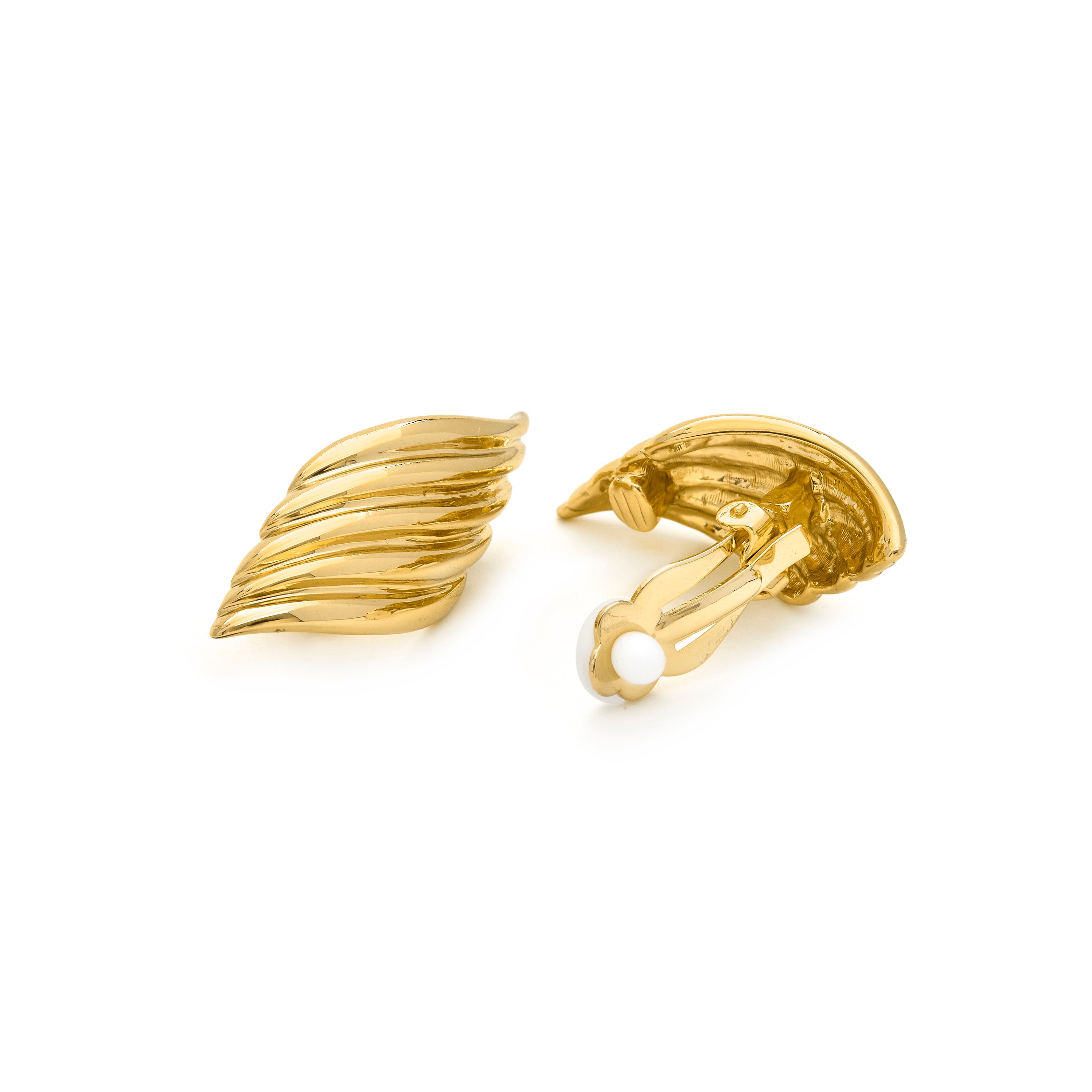 Brincos com acabamento em ouro amarelo 18k - Lizor