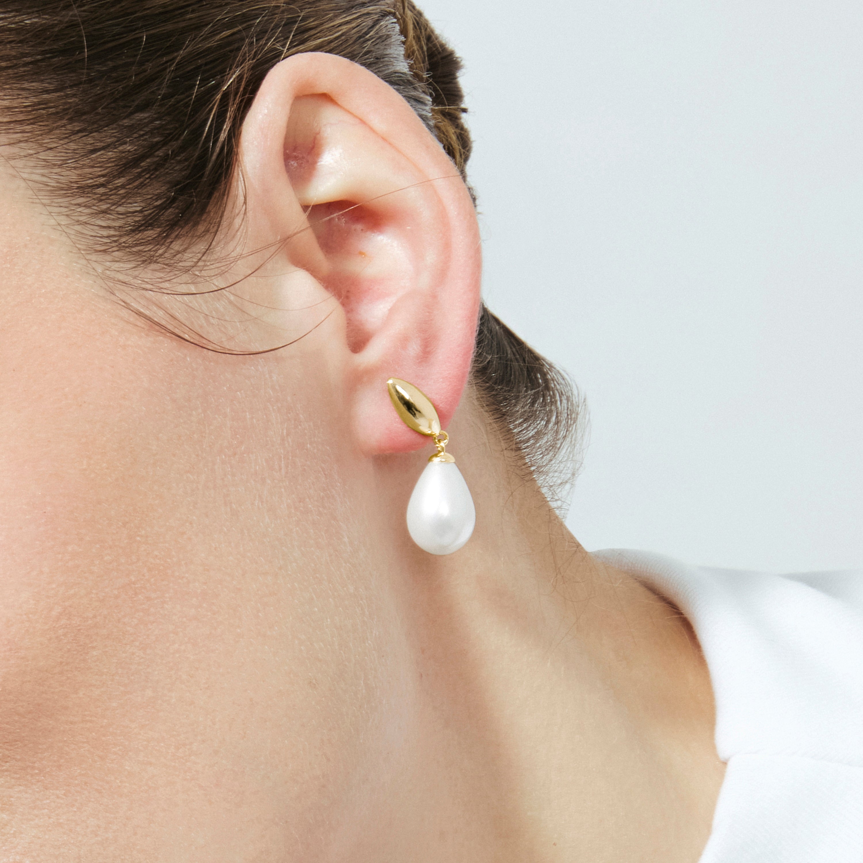Boucles d'oreilles en perle blanche finition or jaune 18 carats - Dyao