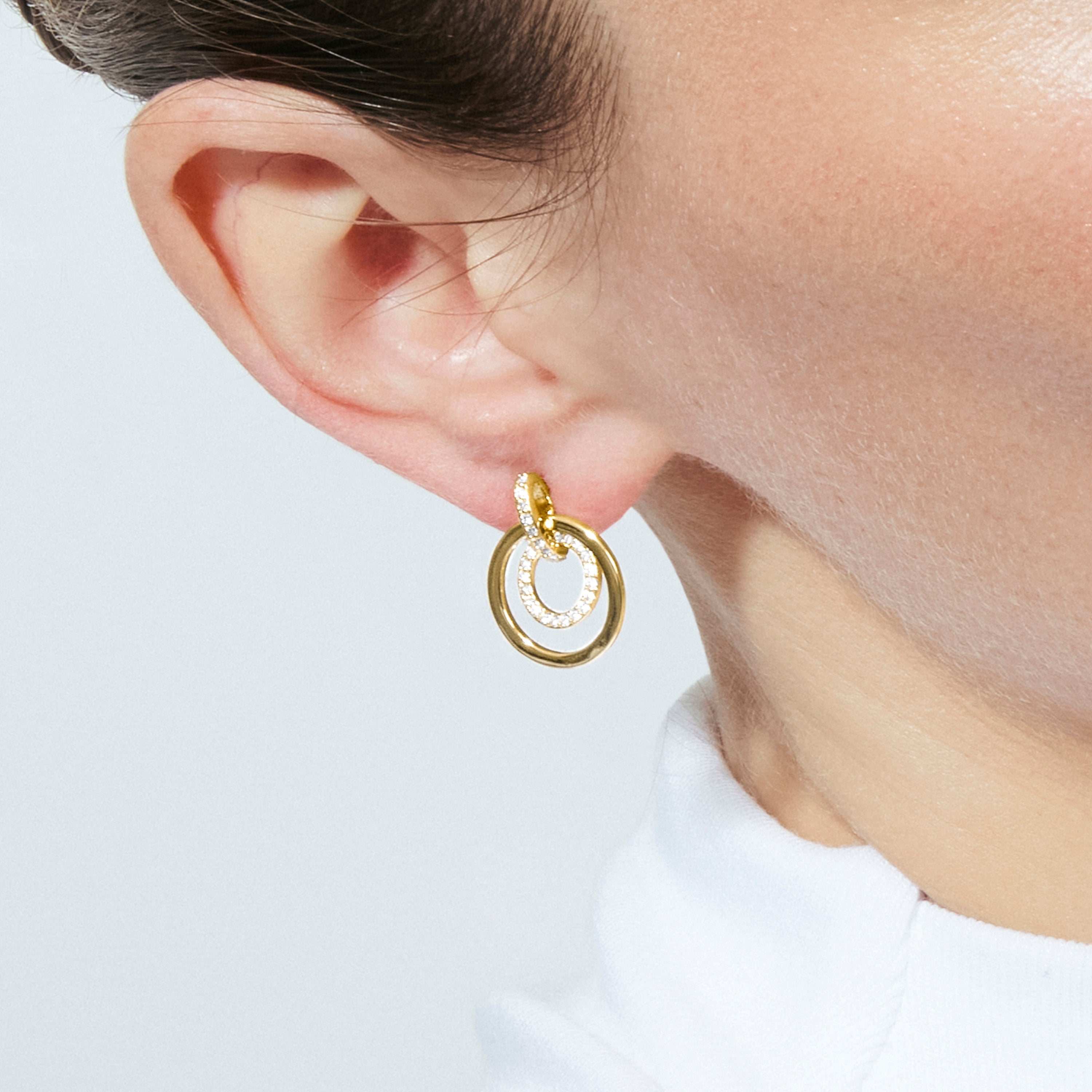 Pendientes de Circonita Brillante acabado en oro amarillo de 18k - Nahio