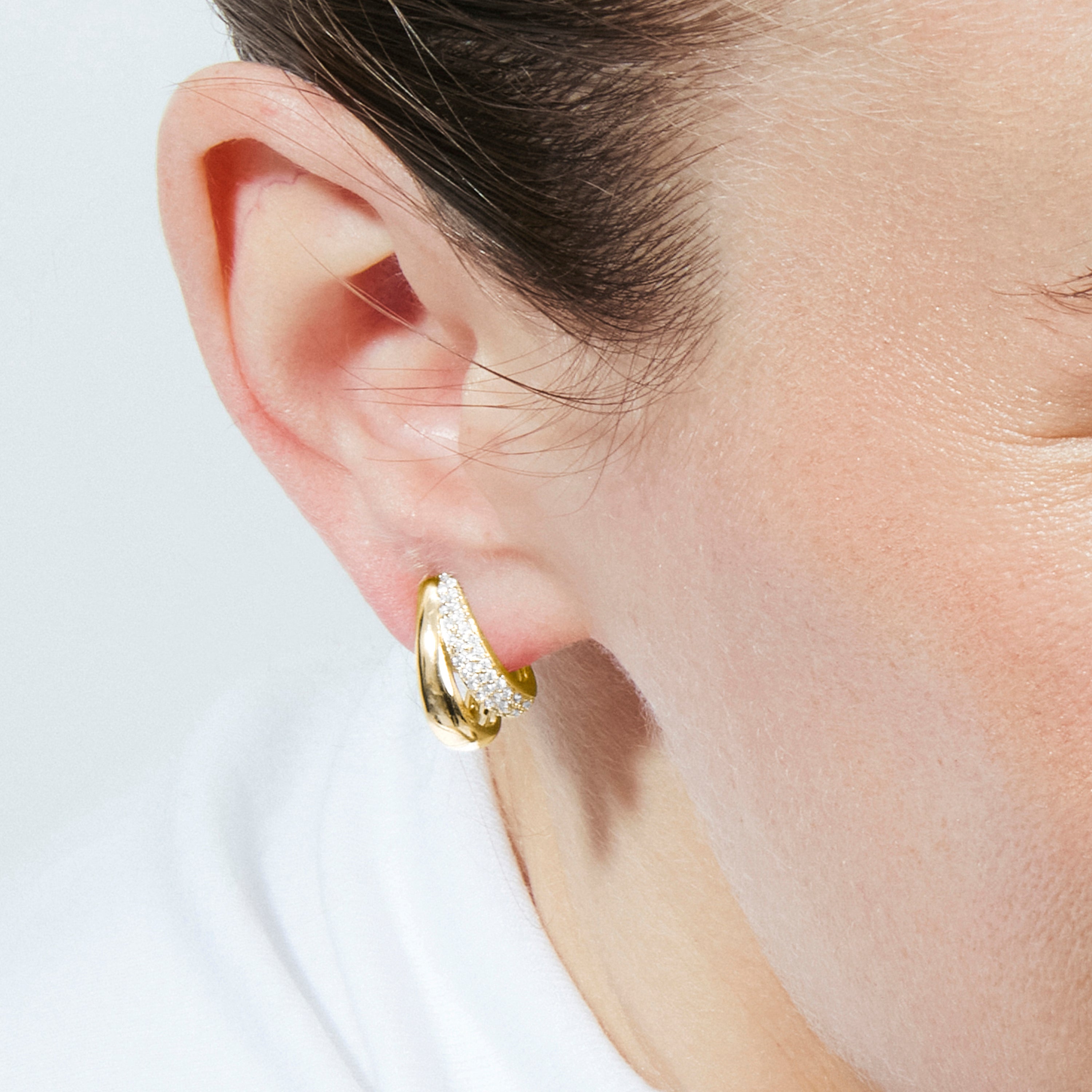 Brincos de Zircónia Brilhante com acabamento em ouro amarelo 18k - Sadani