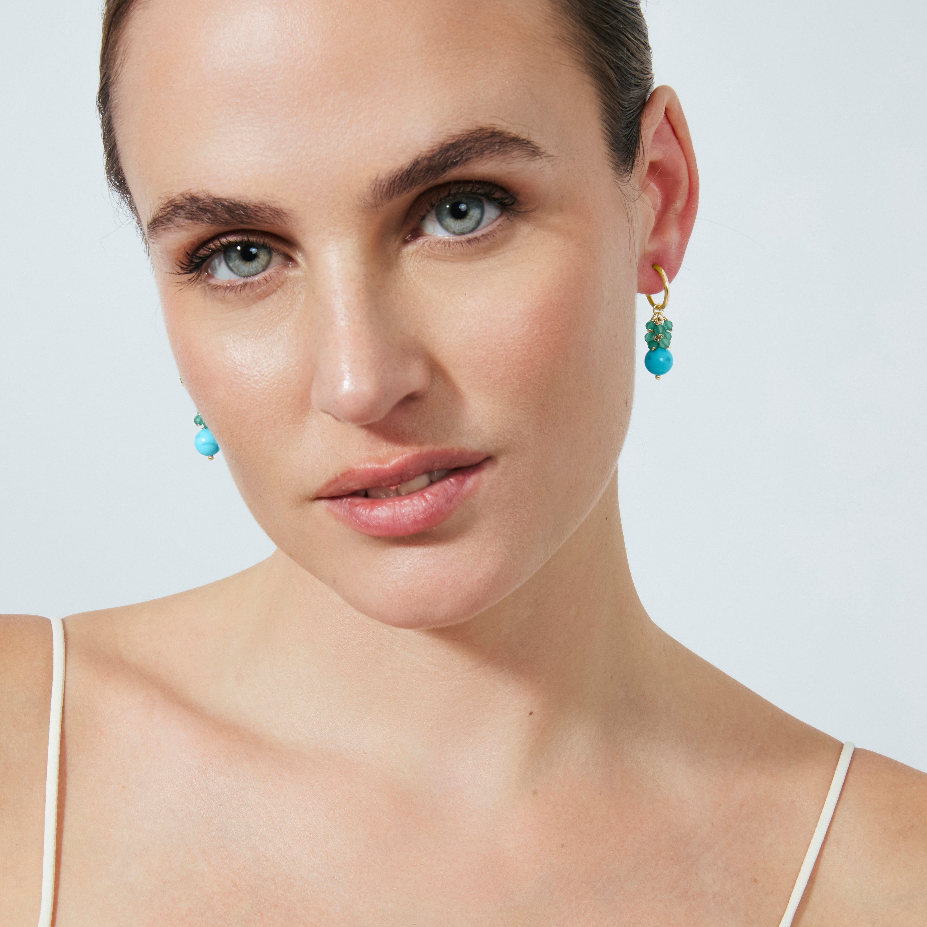 Pendientes de Turquesa acabado en oro amarillo de 18k - Kangel
