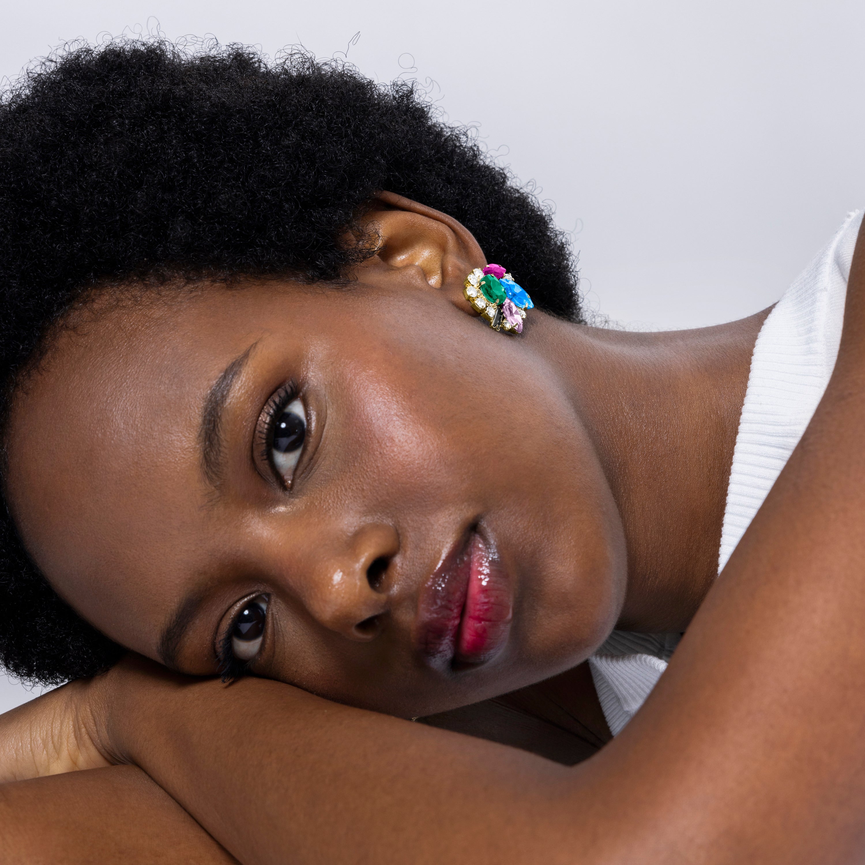 Pendientes de Cristal Azul acabados en oro amarillo 18K - Nyuva