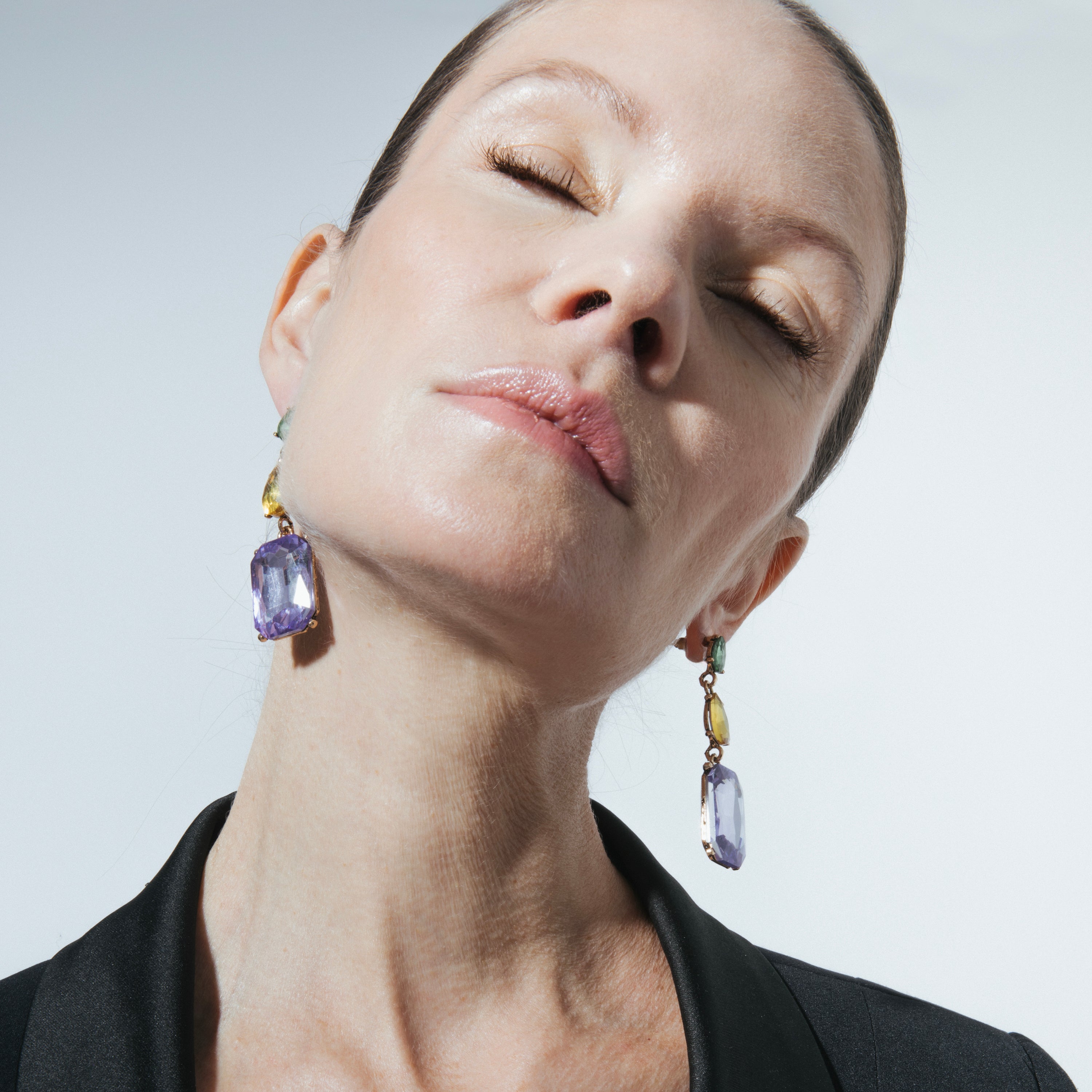 Orecchini in Cristallo Viola finiti in oro giallo 18K - Phiaqua