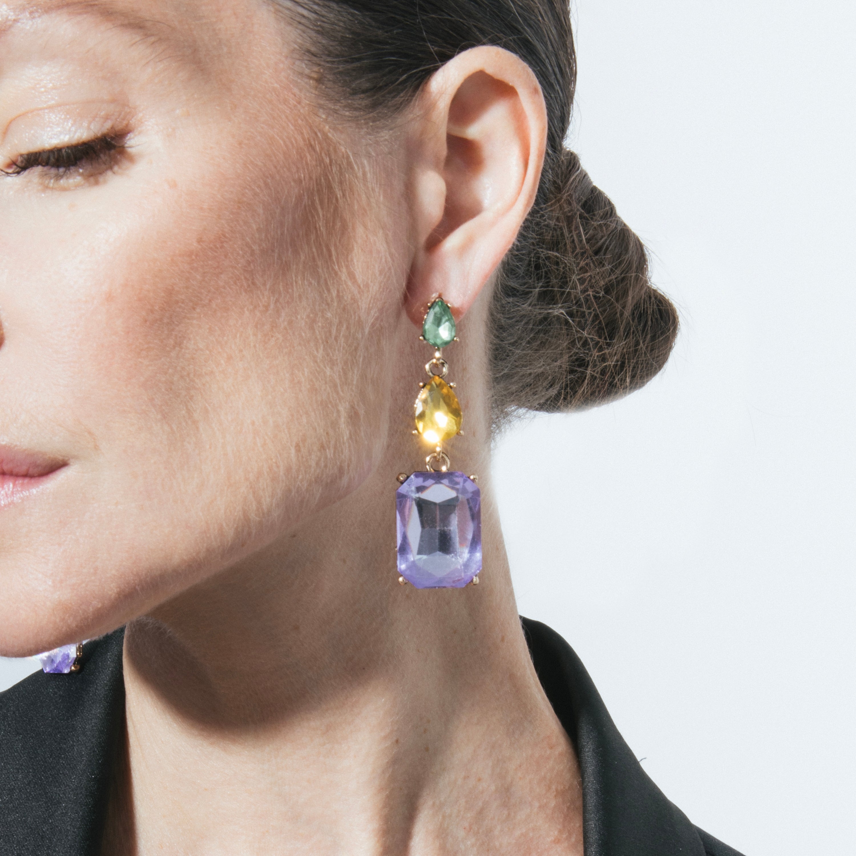Purple Crystal Earrings finished in 18K yellow gold - Phiaqua