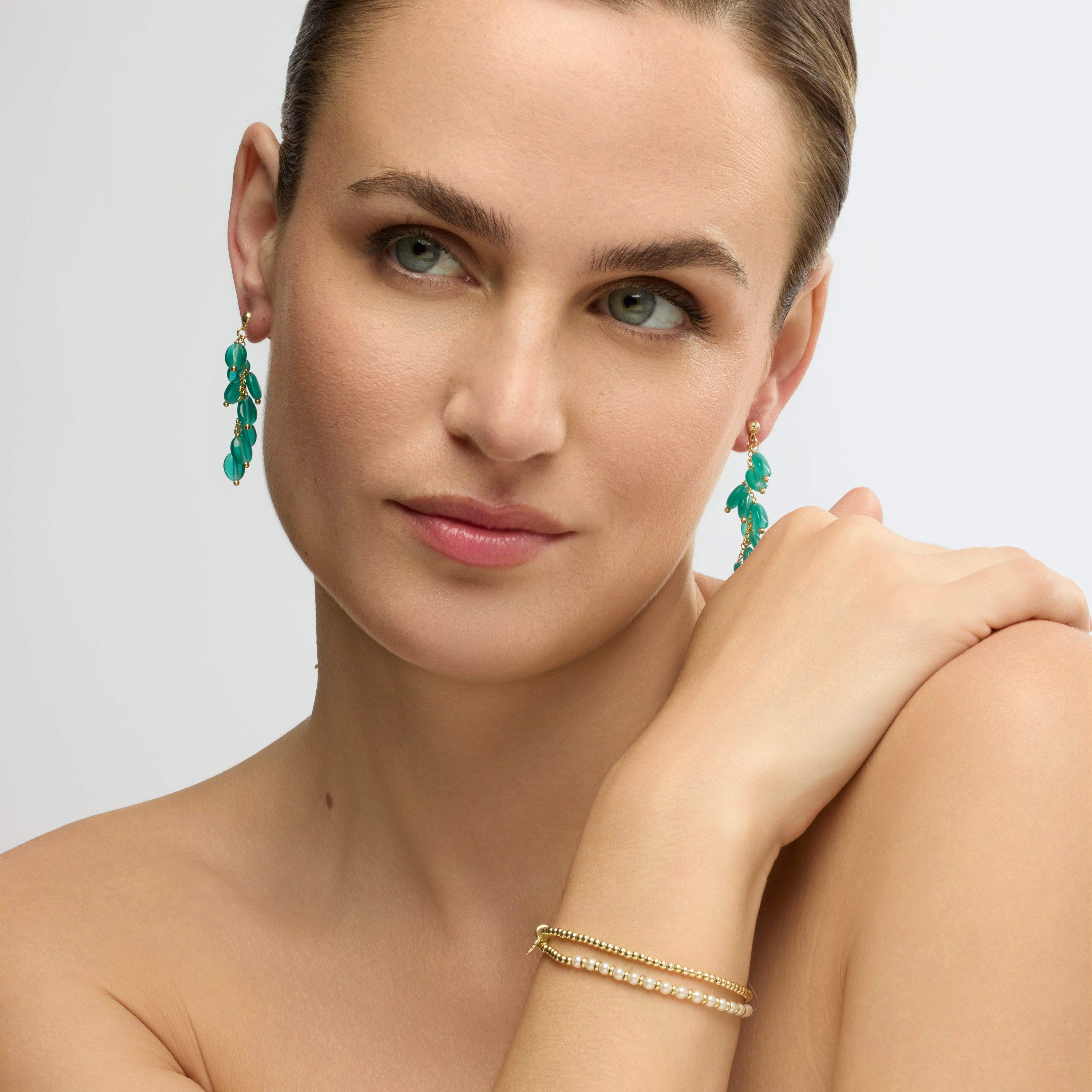 Pendientes acabado oro amarillo de 18k y Ojo de Gato Verde - Gorai