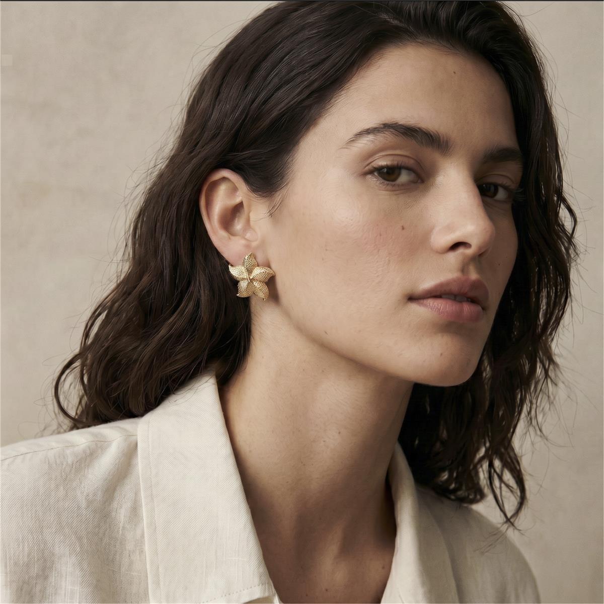 Pendientes She acabado oro amarillo 18k - She
