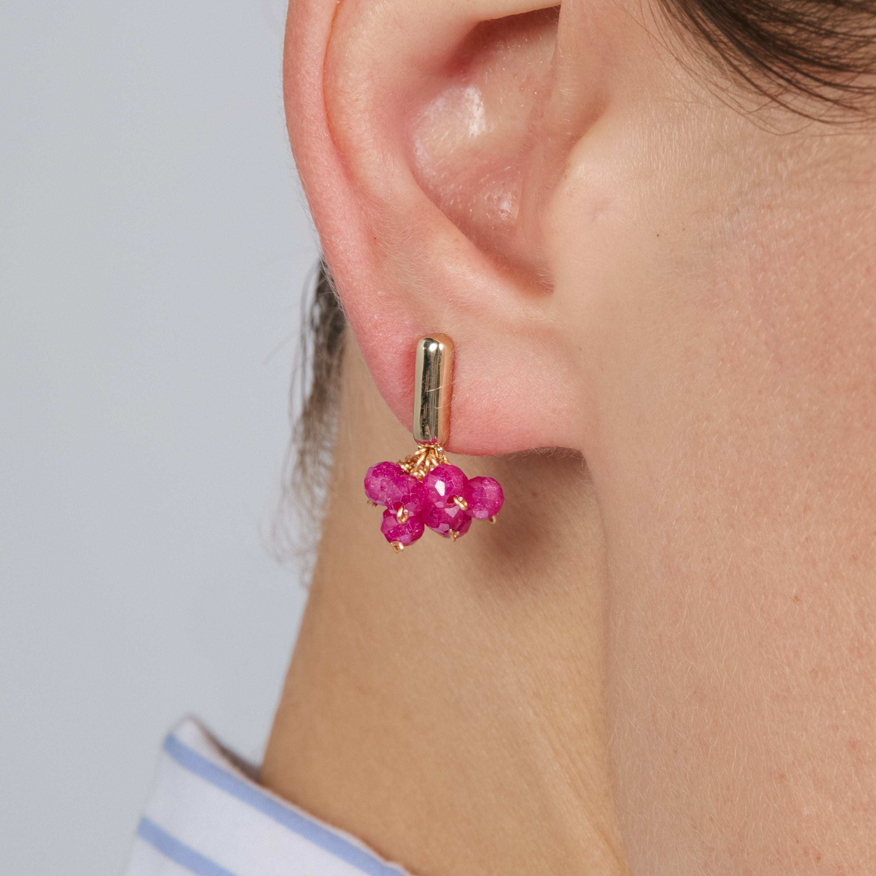 Pendientes de Circonita Rubí acabado en oro amarillo de 18k - Malmare
