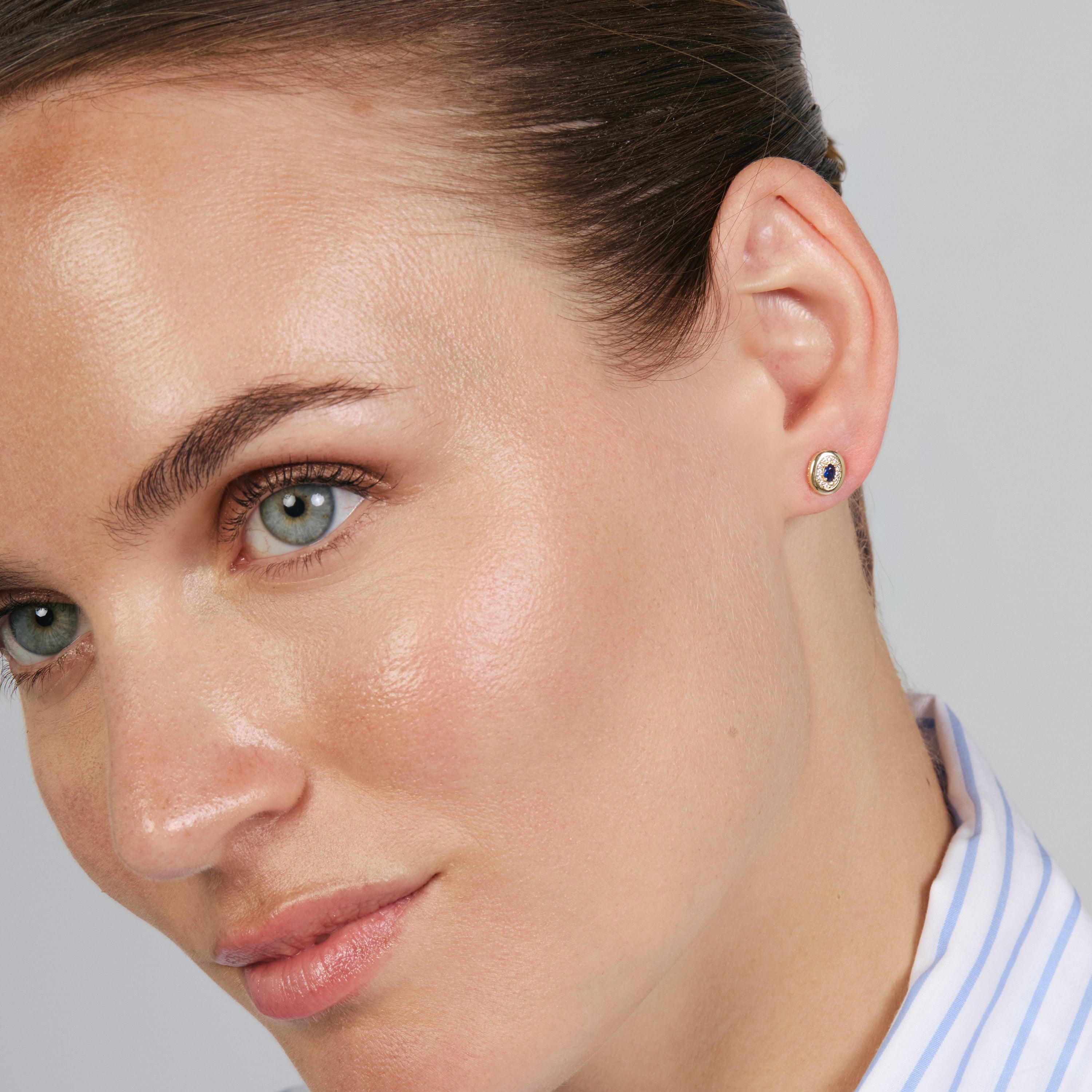 Pendientes de Circonita Zafiro acabado en oro amarillo de 18k - Sahspu