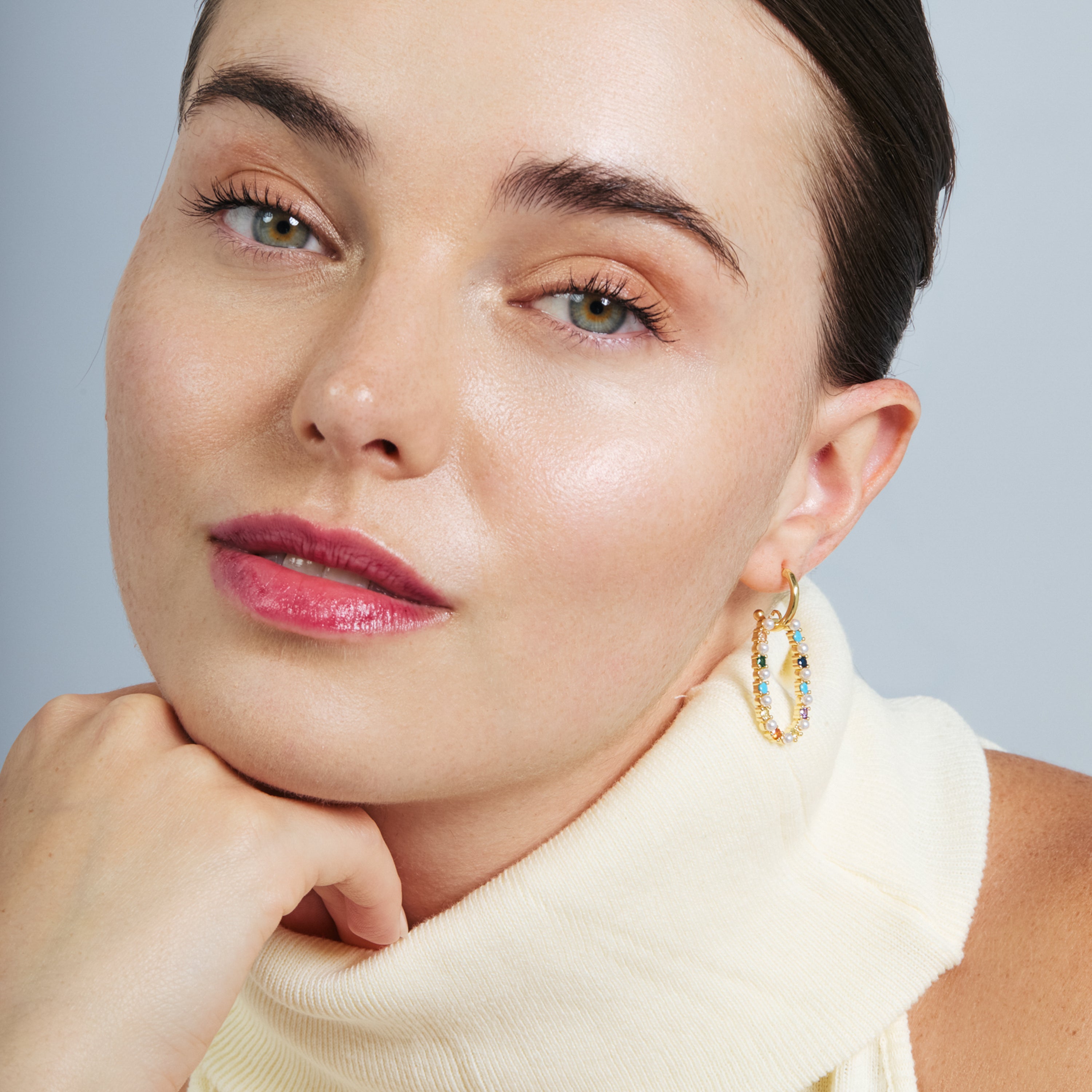 Pendientes de Circonita Multicolor acabado en oro amarillo de 18k - Jaiman