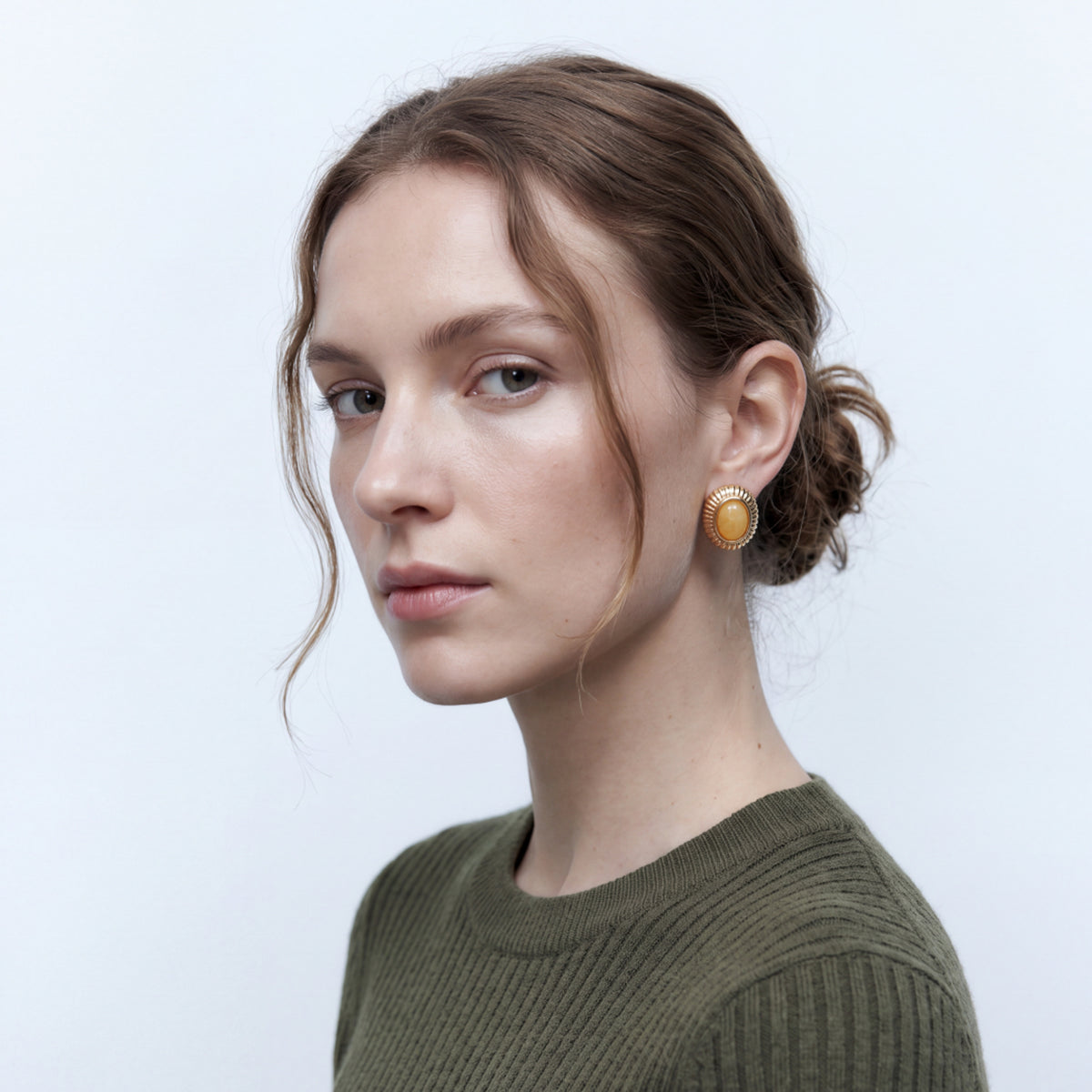 Brincos com acabamento em ouro amarelo de 18k - Lilel
