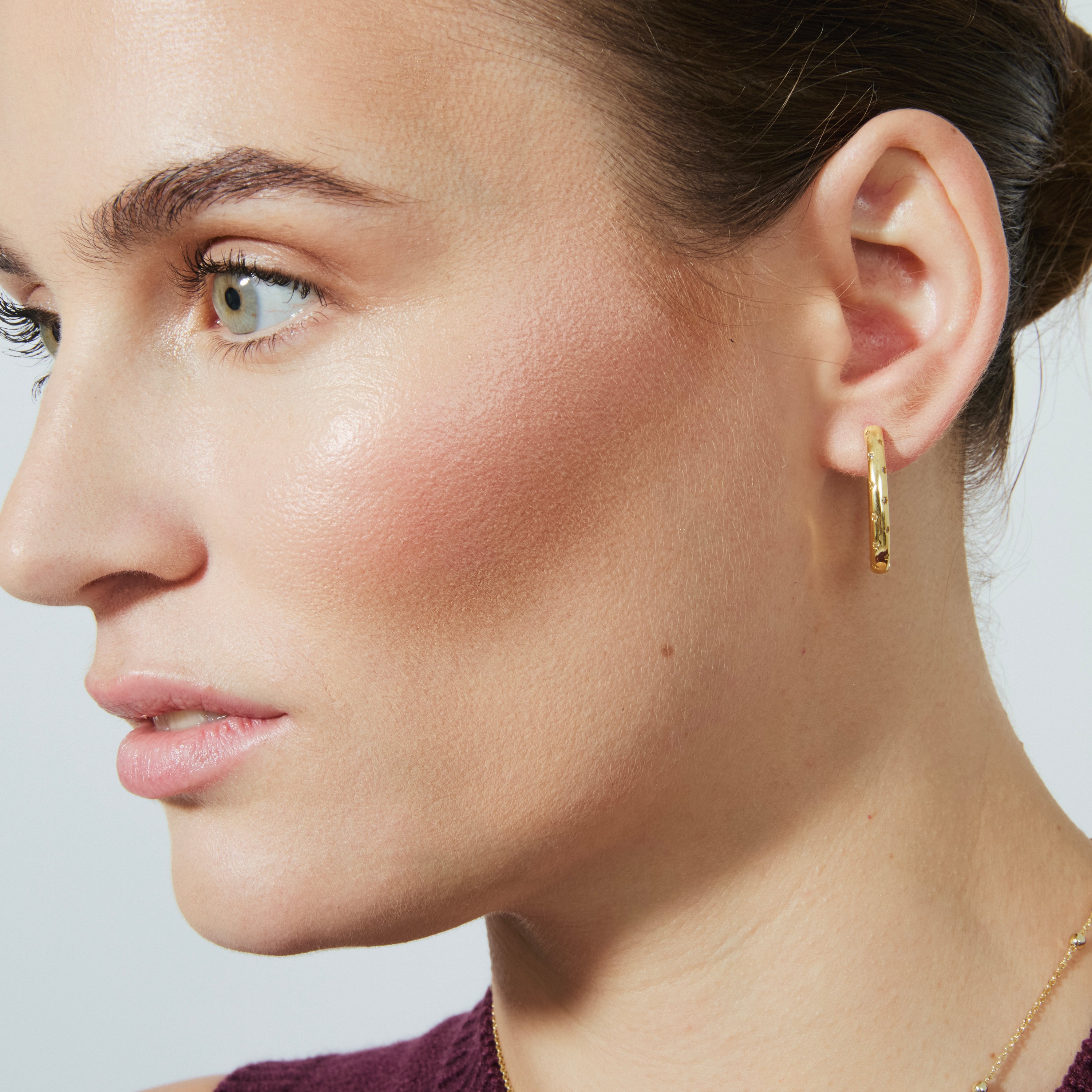 Ohrringe mit 18 mm Durchmesser mit funkelndem Zirkonia, 18k Gold-Finish - Dinlah