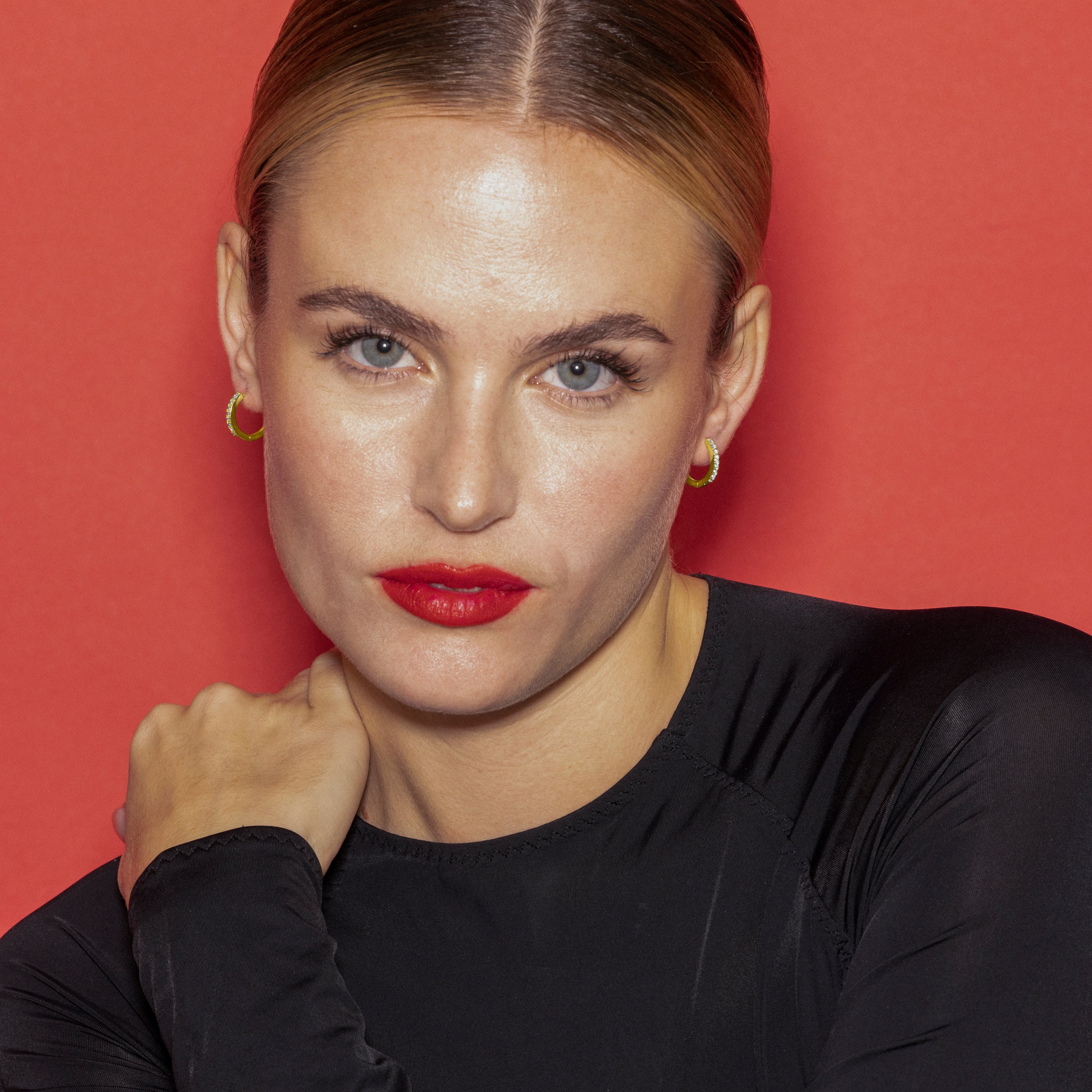 Boucles d'oreilles de 12mm de diamètre avec zirconia finition Or Jaune 18k - Kadin