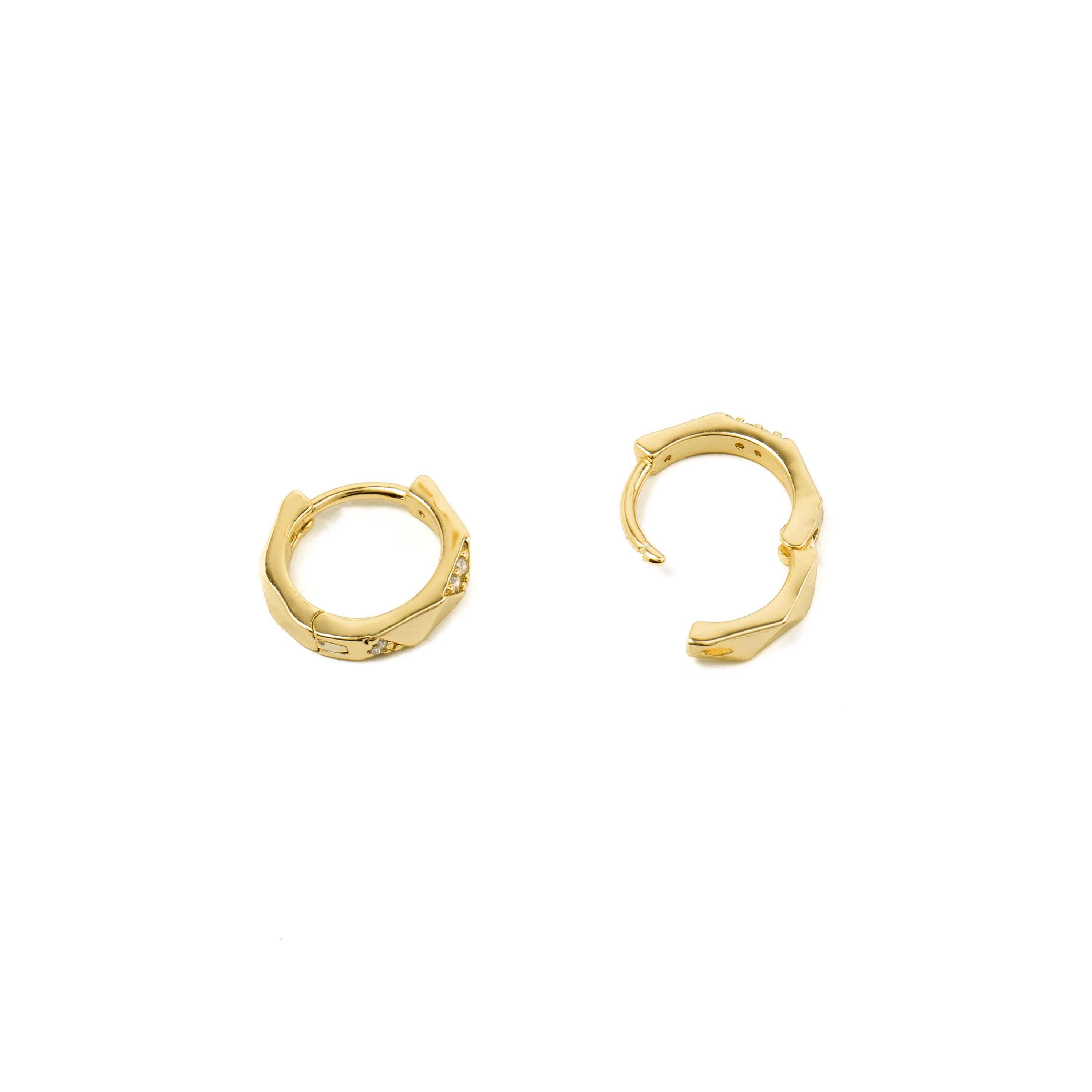 Ohrringe mit 9mm Durchmesser und Zirkonia, 18k Gelbgold-Finish - Shio