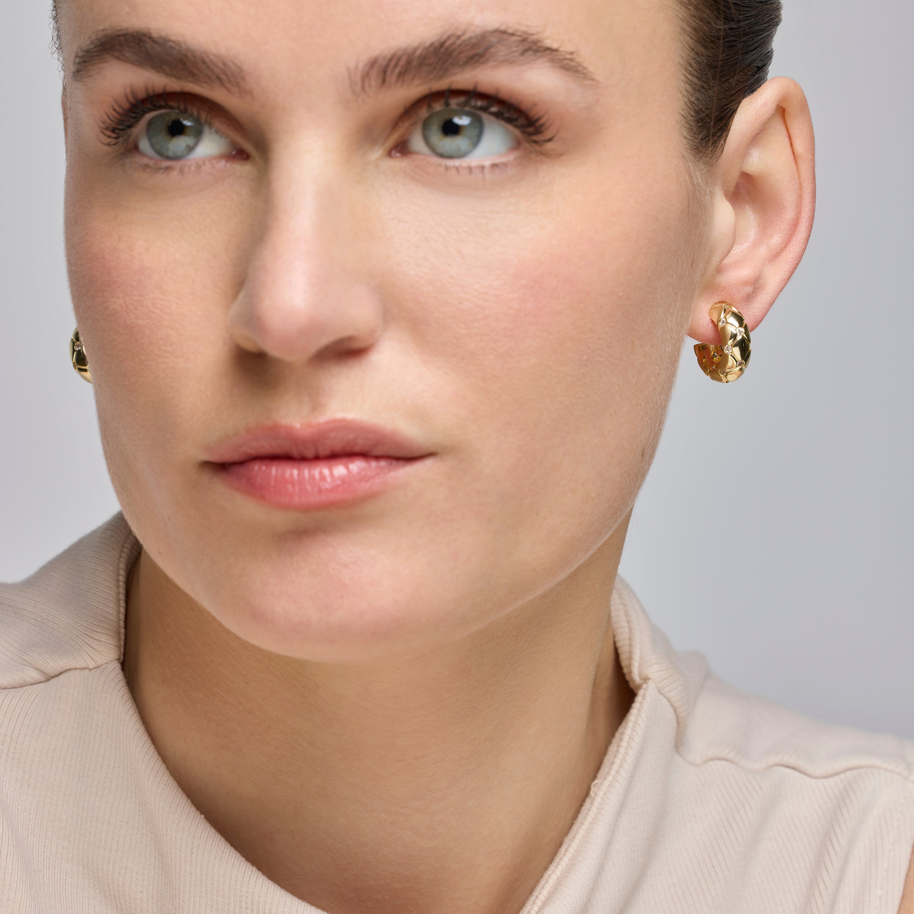 Brincos acabamento ouro 18k - Rakhon