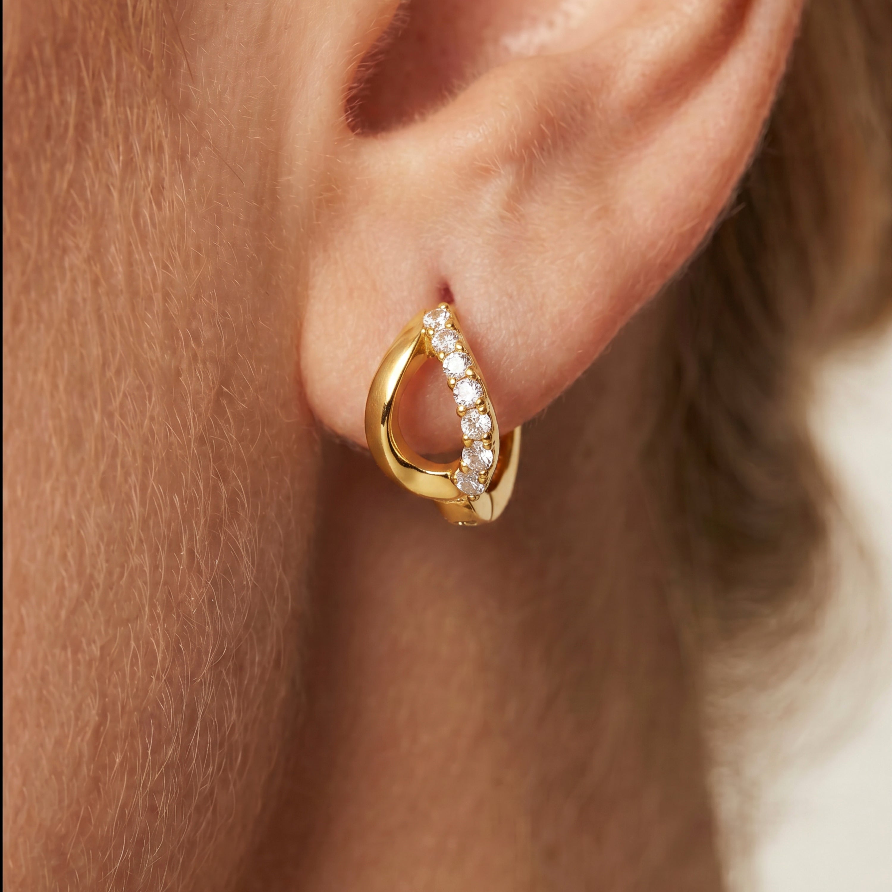 18k Yellow Gold Finish Sparkling Cubic Zirconia Earrings - Miruc