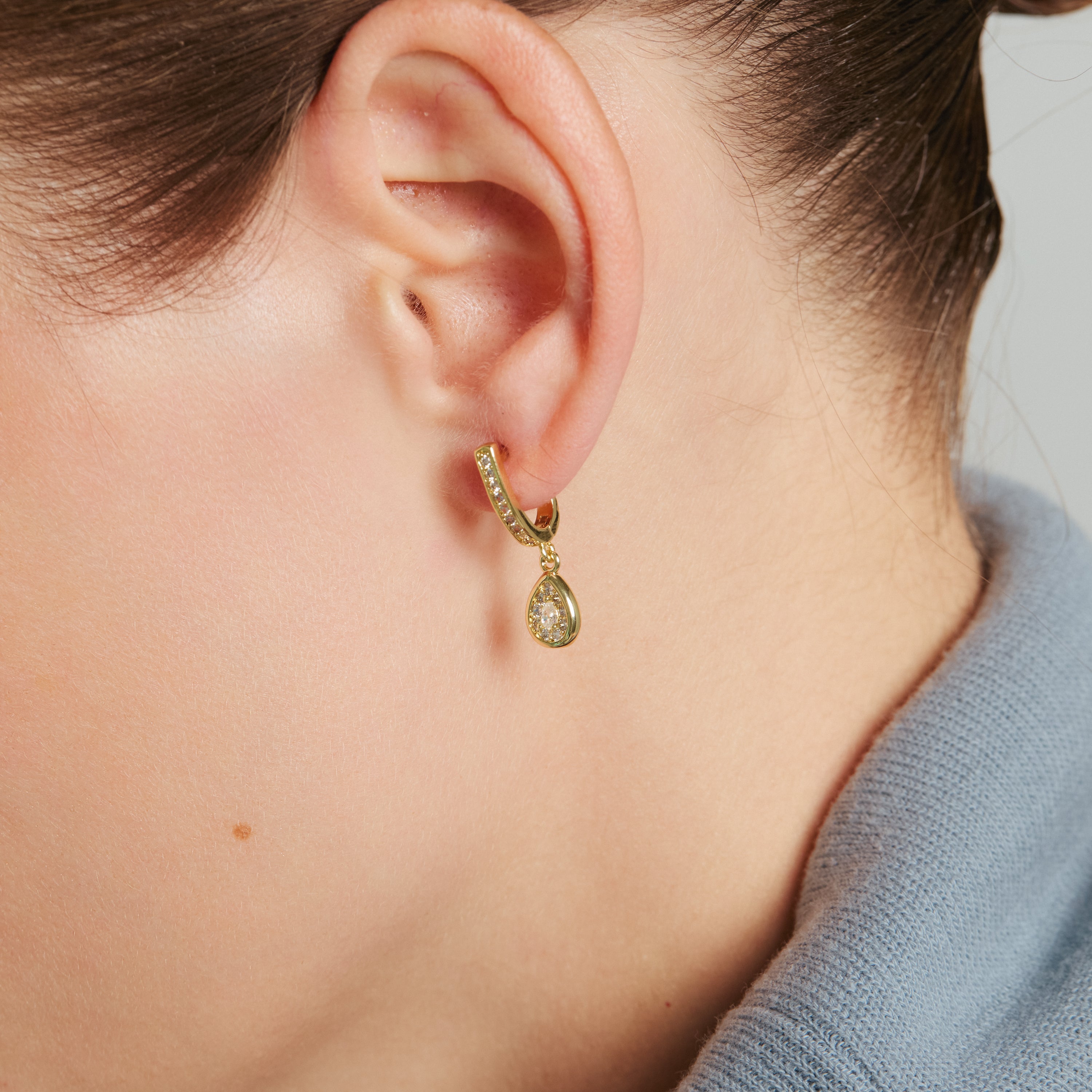 Pendientes de Circonita Multicolor acabado en oro amarillo de 18k - Lalas