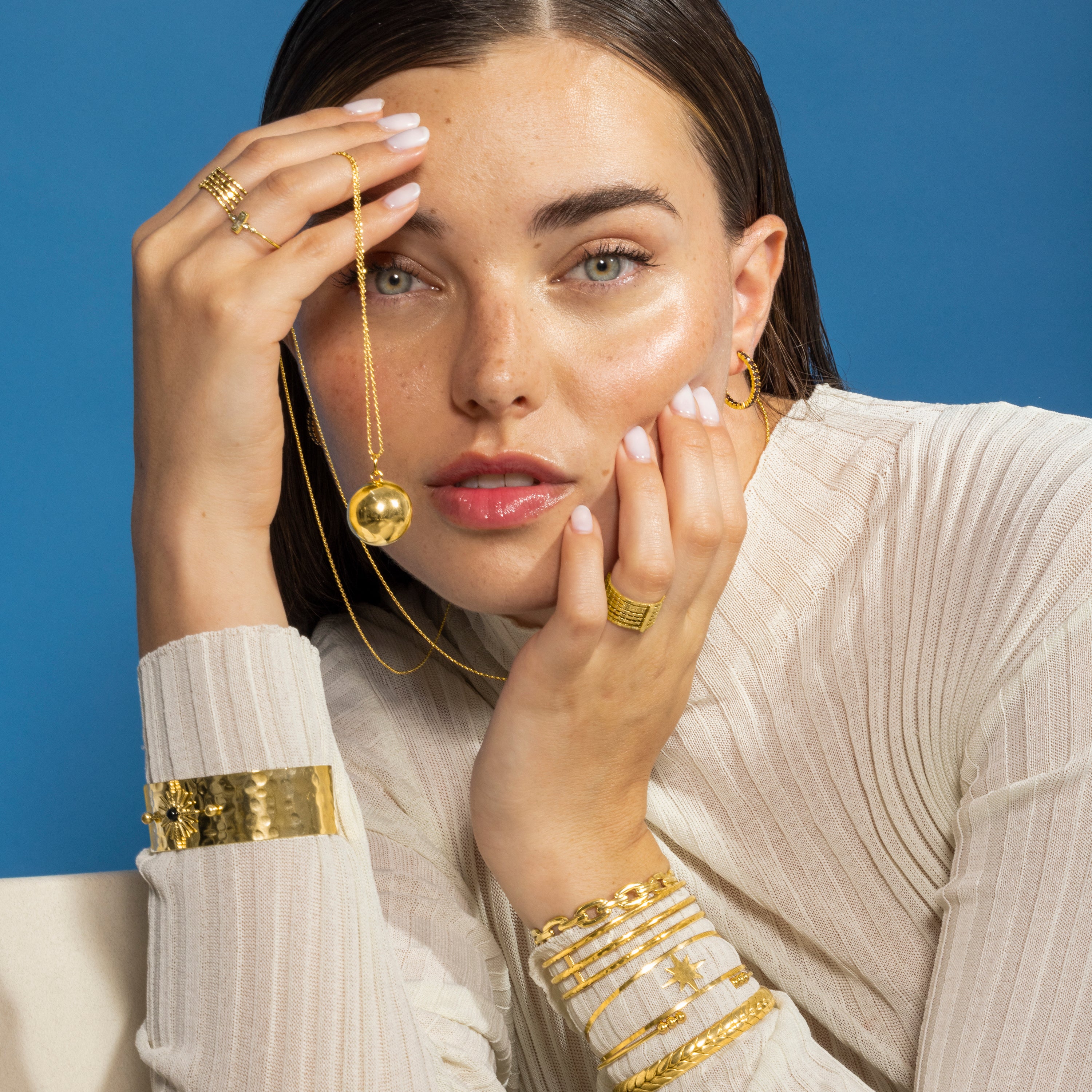 Anel de zircónia brilhante com acabamento em ouro amarelo 18K - Lyt