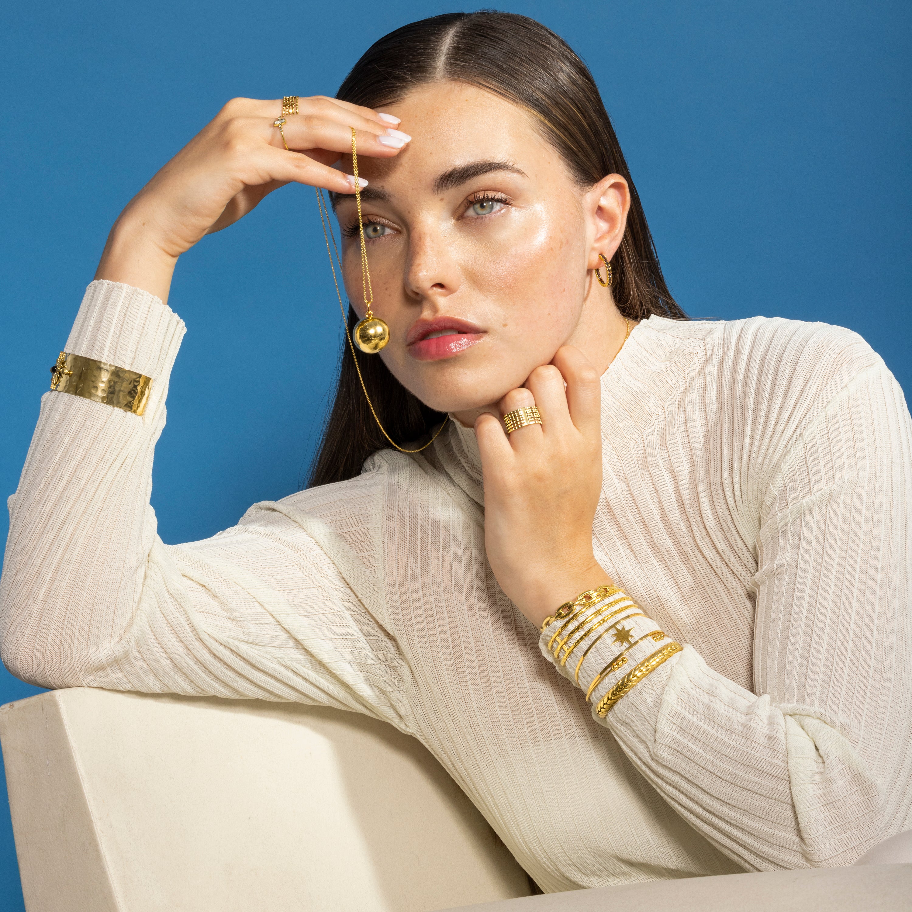 Anel de zircónia brilhante com acabamento em ouro amarelo 18K - Lyt