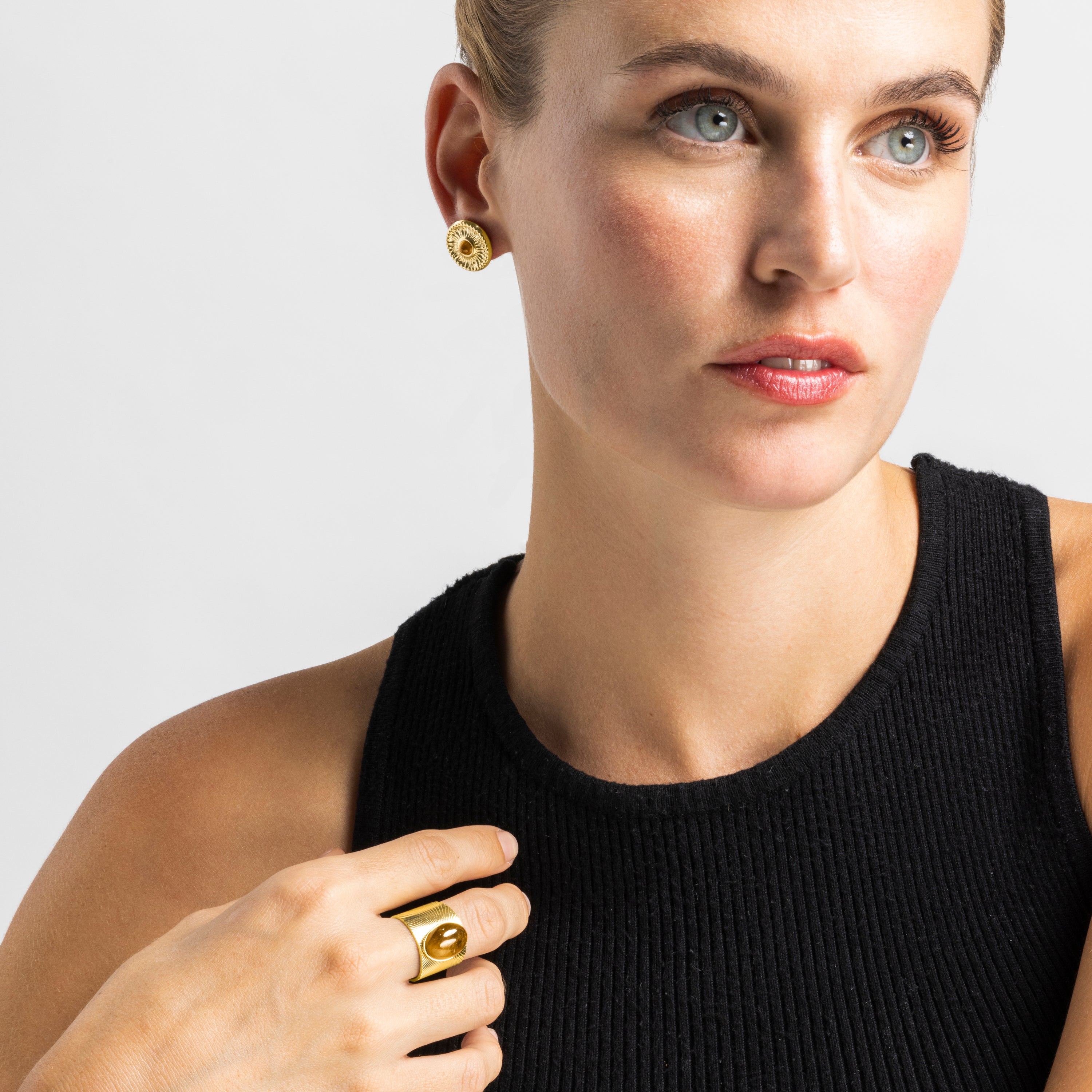 Ring with Tiger Eye finished in 18k gold - Anleh