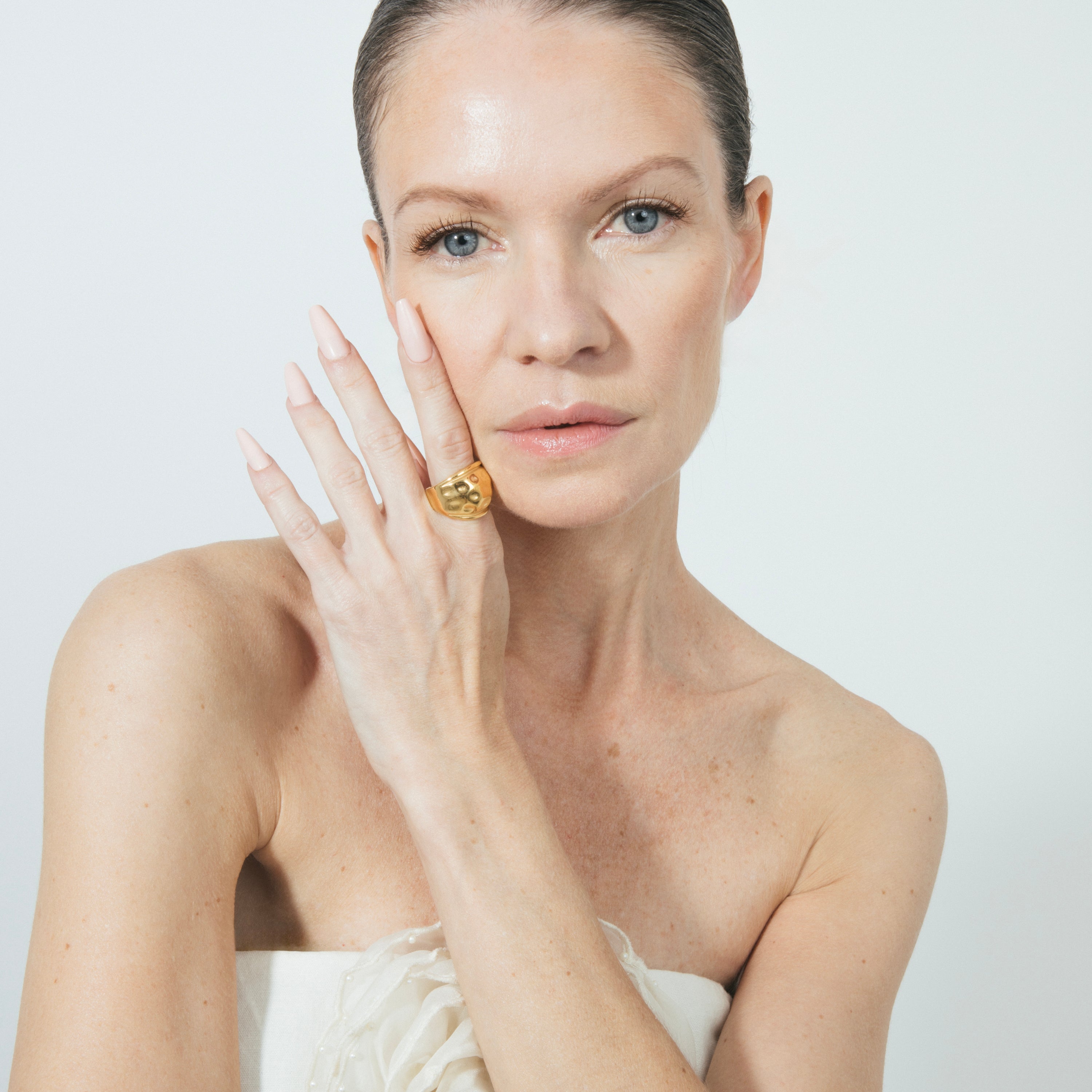 Anillo acabado en oro amarillo 18k - Belol