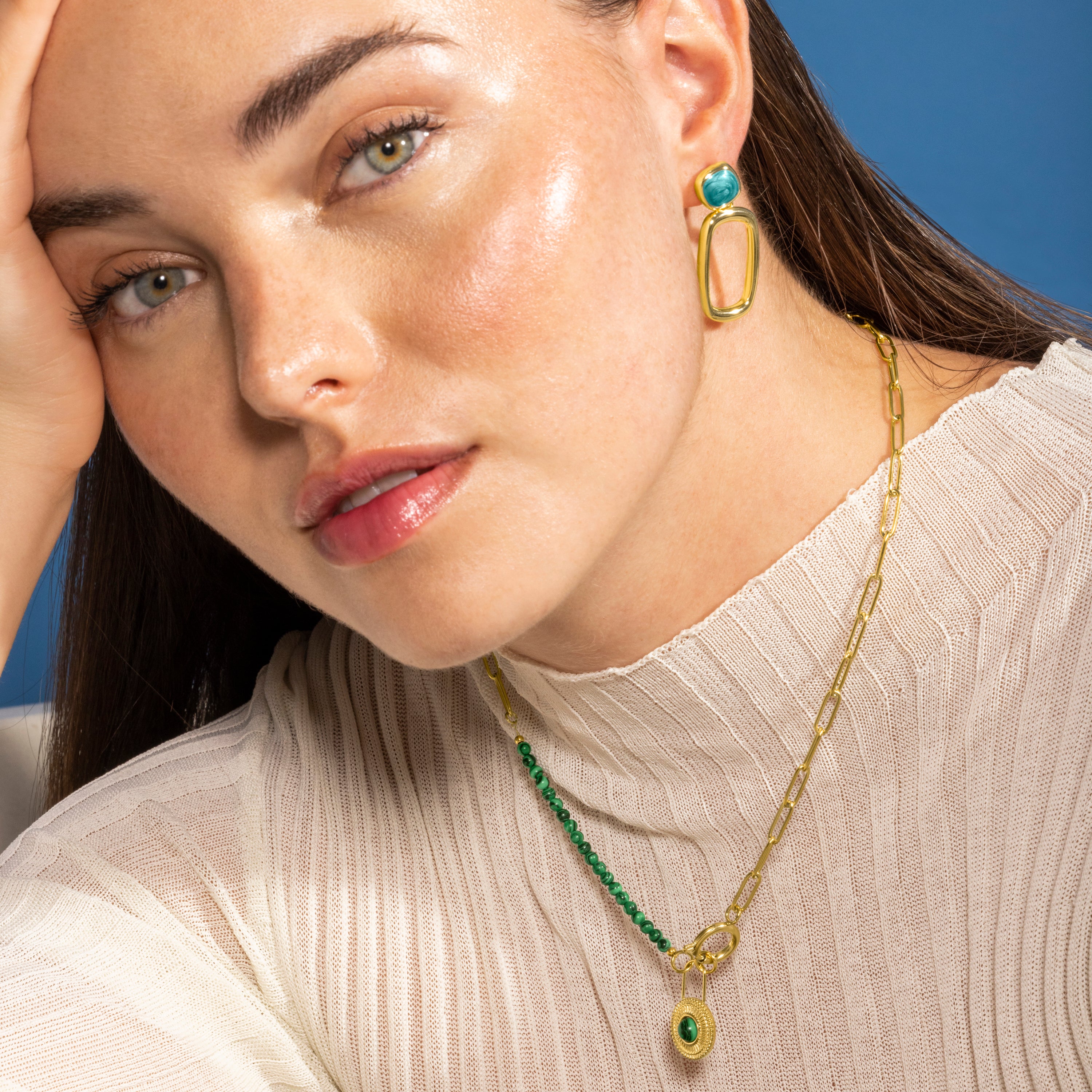 Colar de Malaquita com acabamento em ouro amarelo 18K - Mossir
