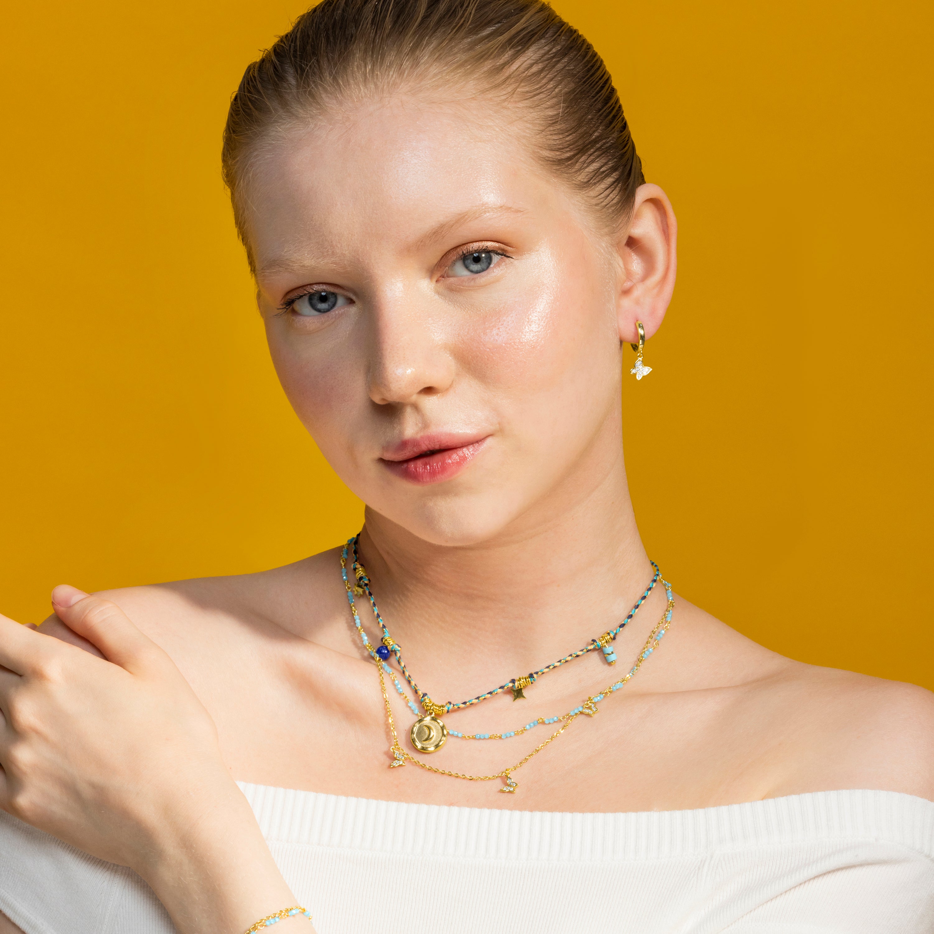 Dark Blue Crystal Necklace finished in 18k gold - Liskel