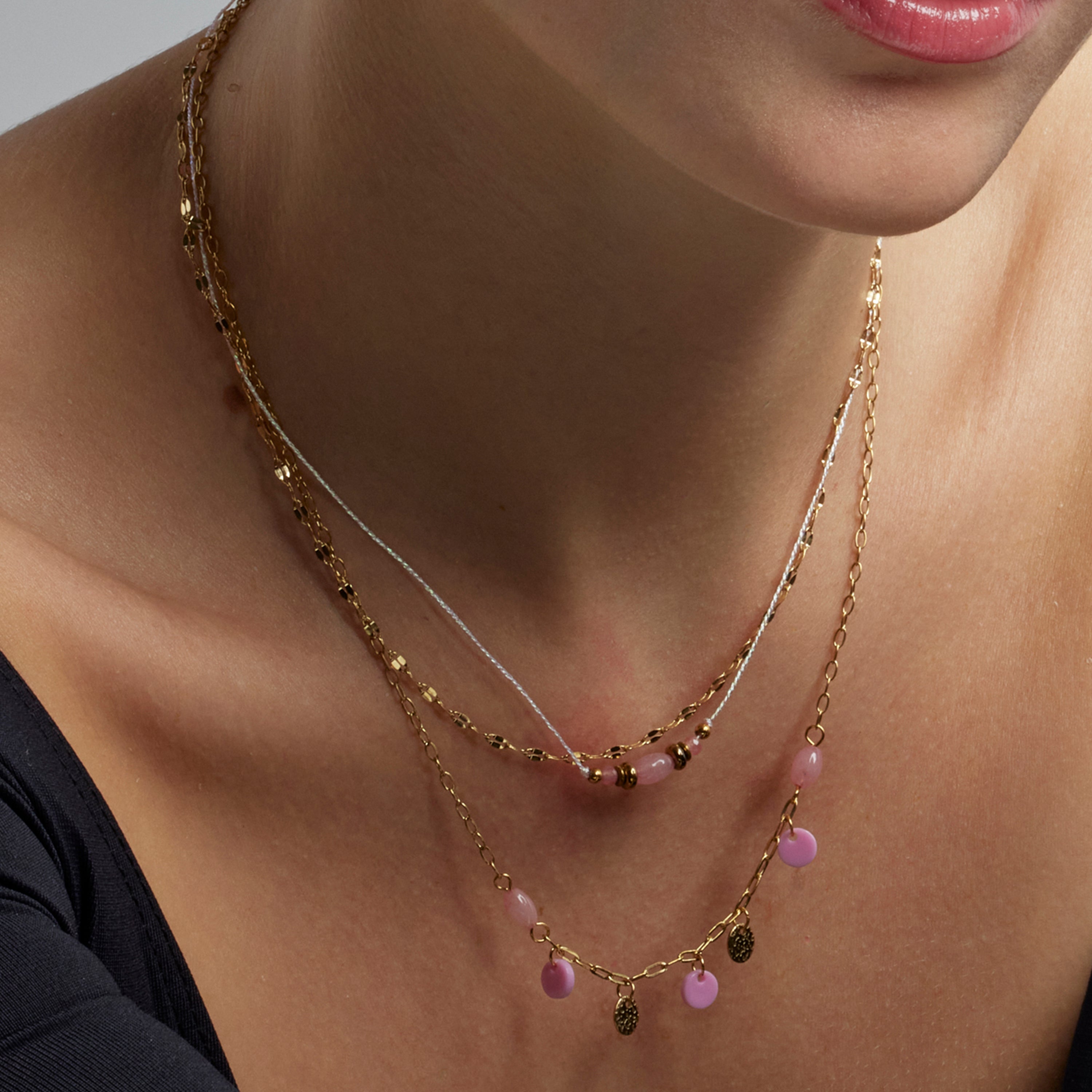 Colar com Quartzo Rosa acabamento em ouro 18k - Omlia
