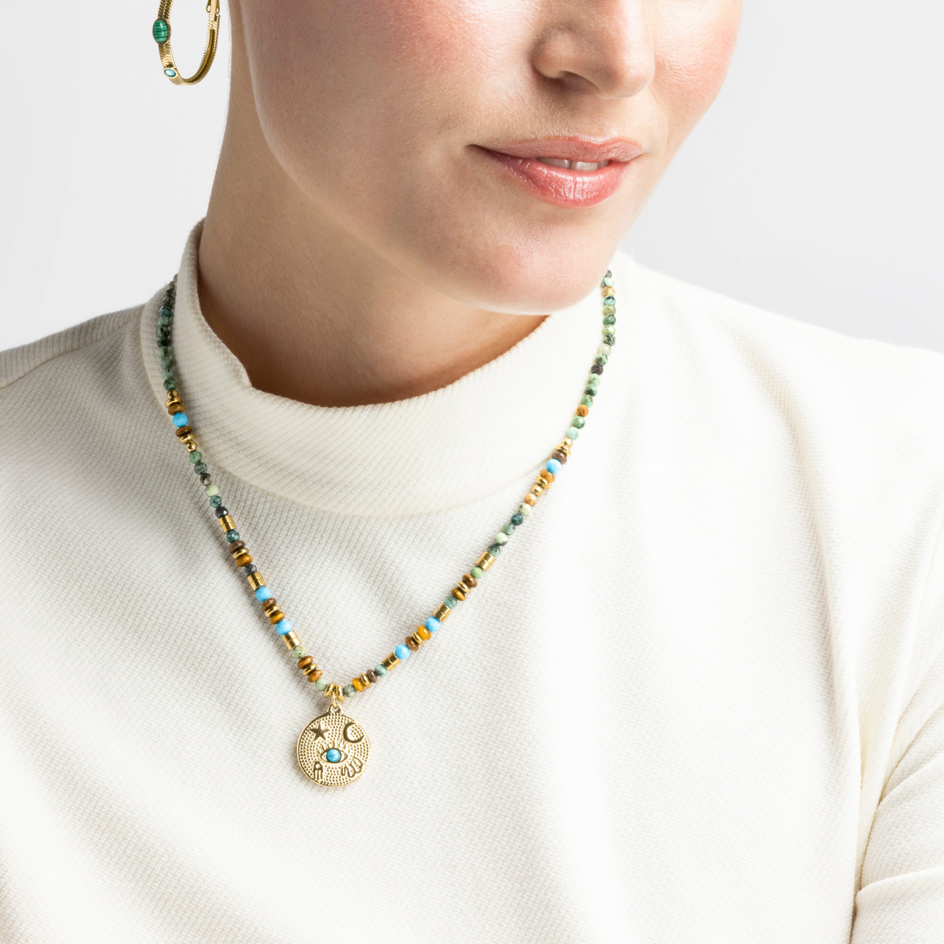 Halskette mit mehrfarbigen Natursteinen, 18k Goldfinish - Salki