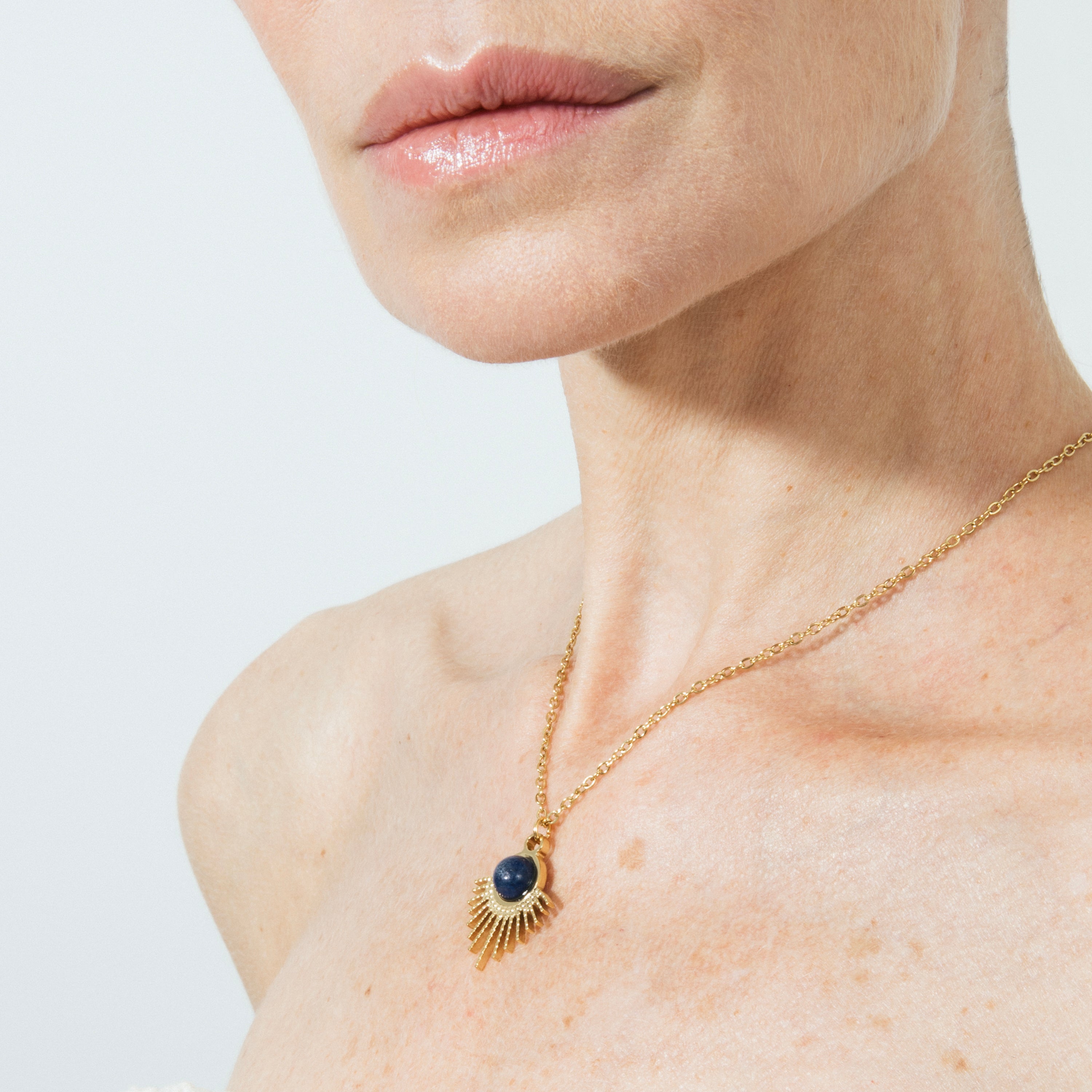 Collar de Lapislazuli Natural acabado en oro amarillo 18k - Ankyo