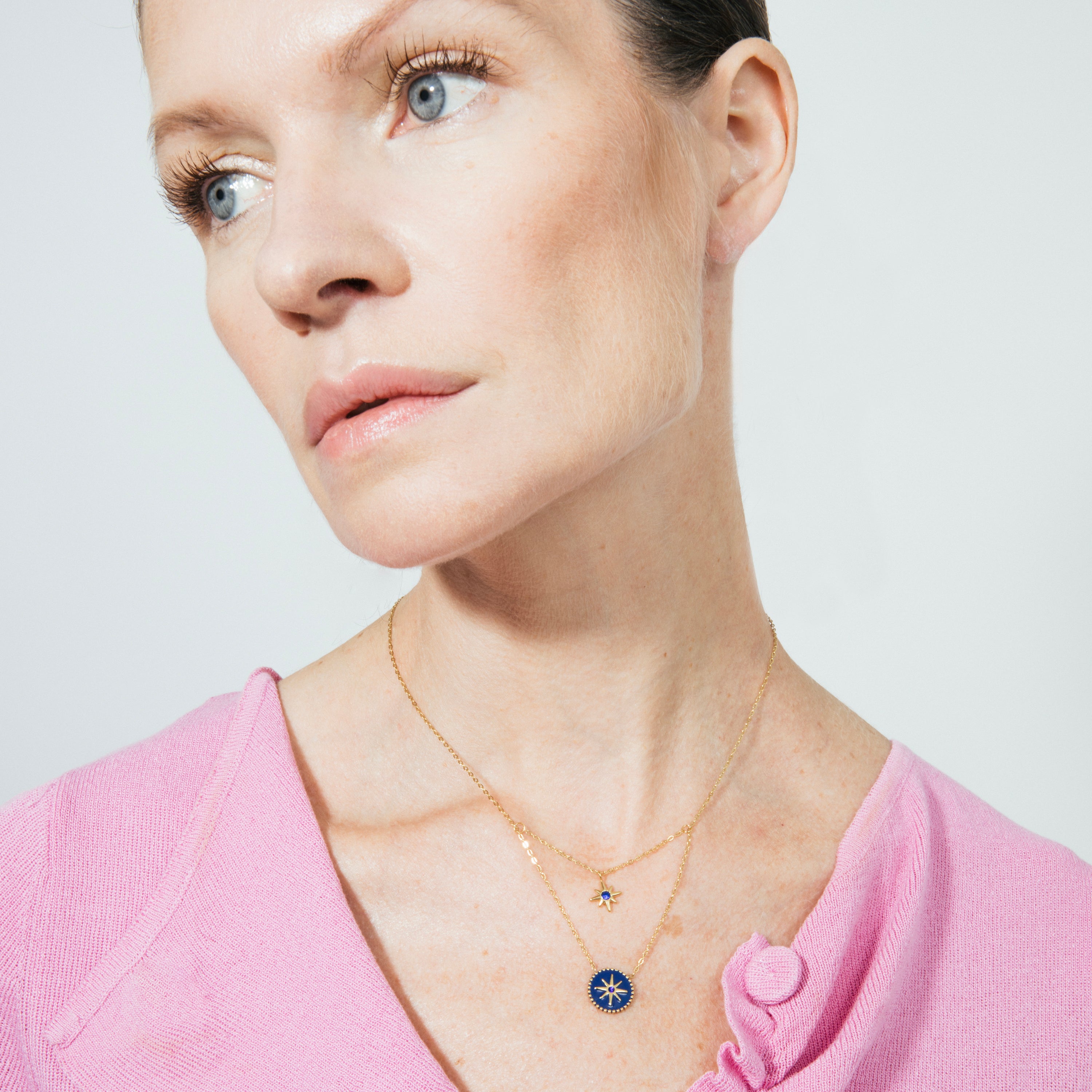 Collar de Lacado Azul acabado en oro amarillo 18k - Iskha