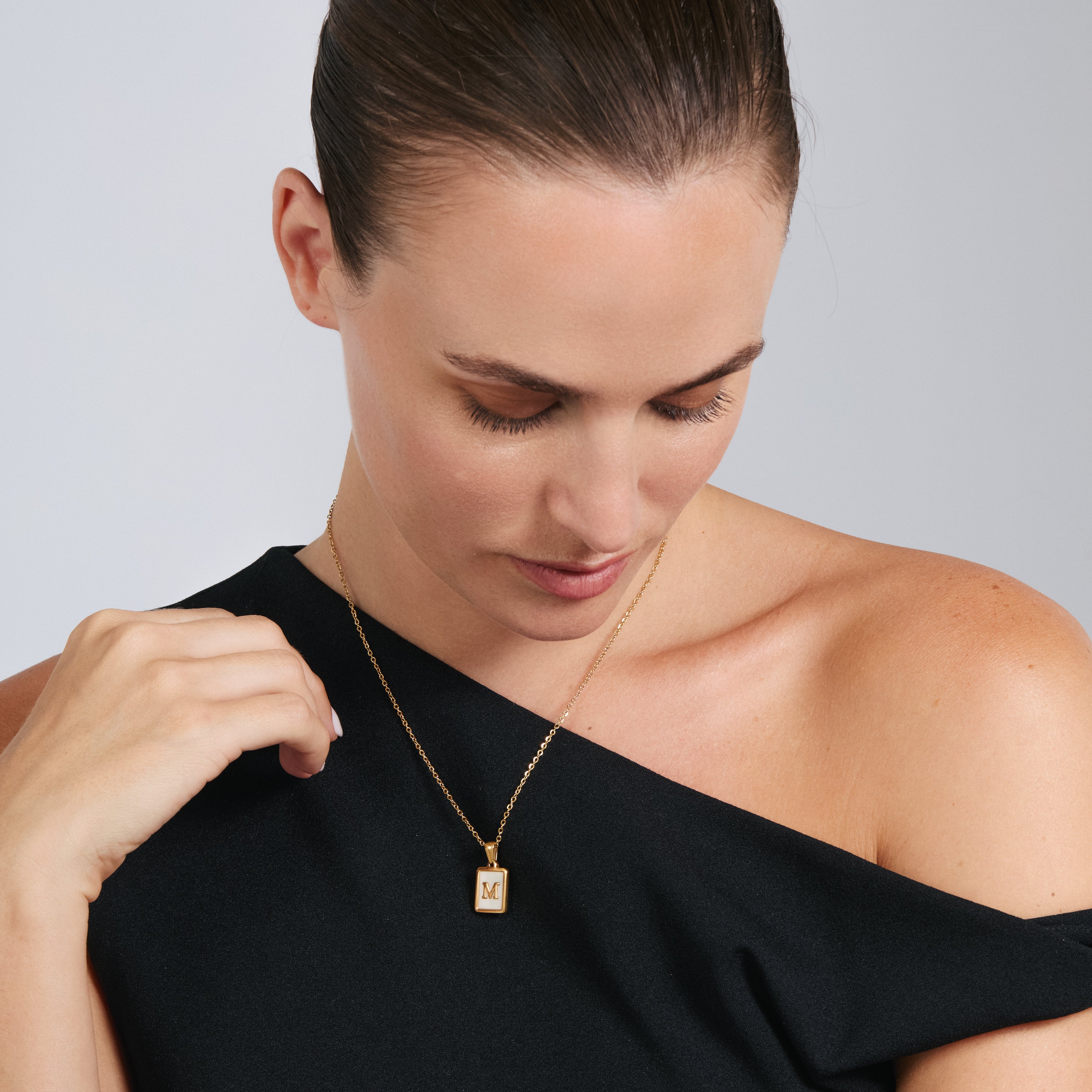 Collier en nacre blanche finition or jaune 18K - Alphabet