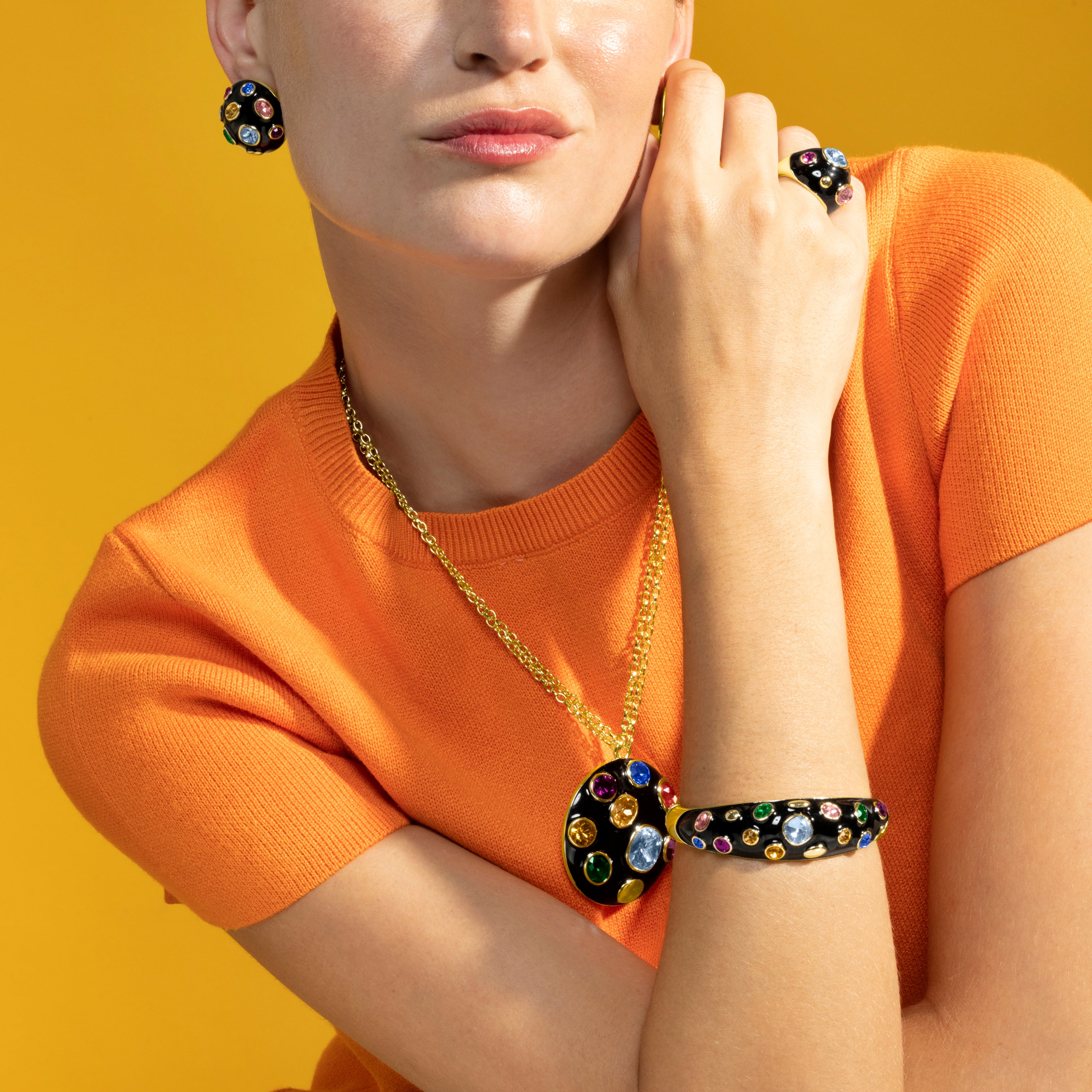 Halskette mit schwarzem Lack und 18k Goldfinish - Yever