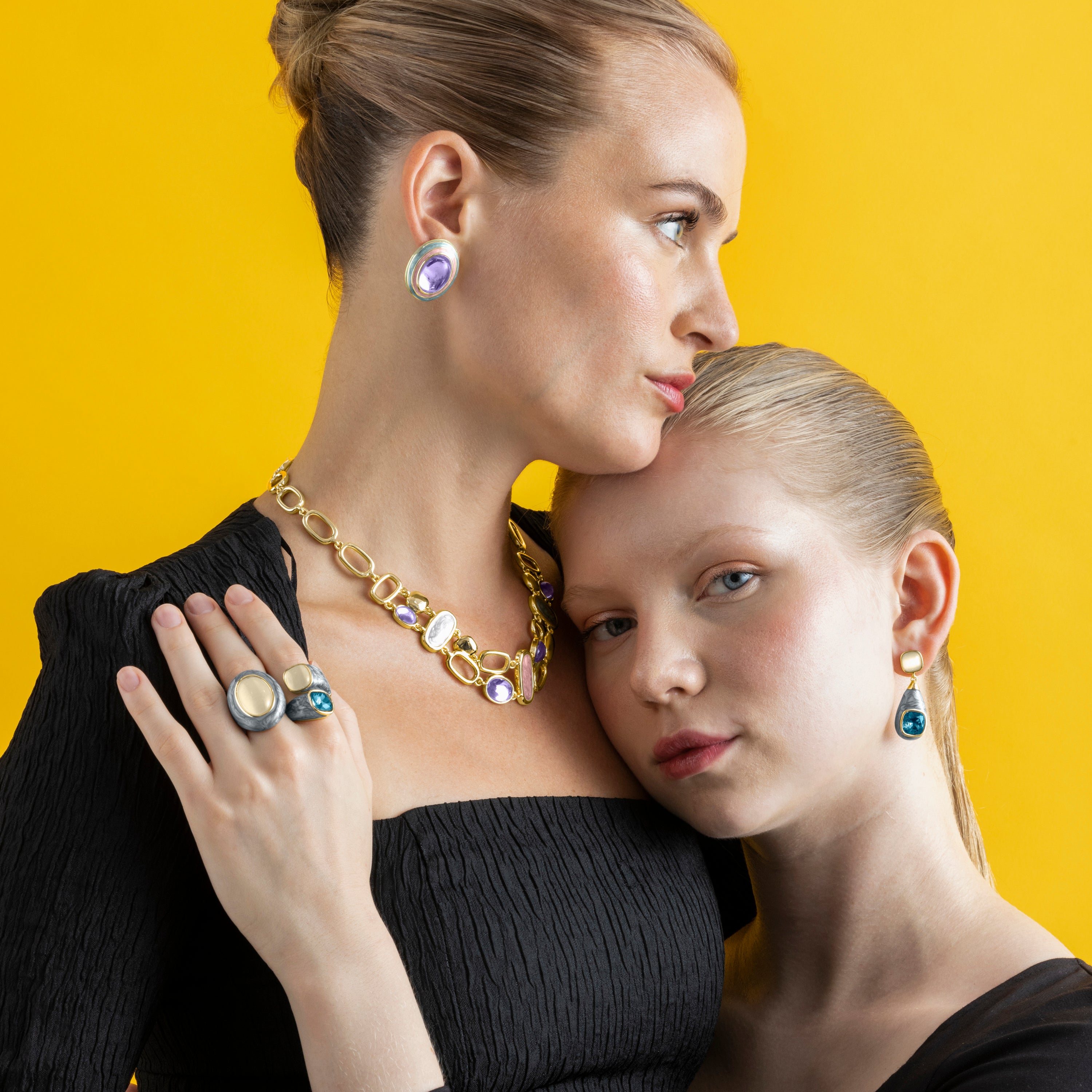 Halskette mit mehrfarbigem Lack in 18k Gold - Laido