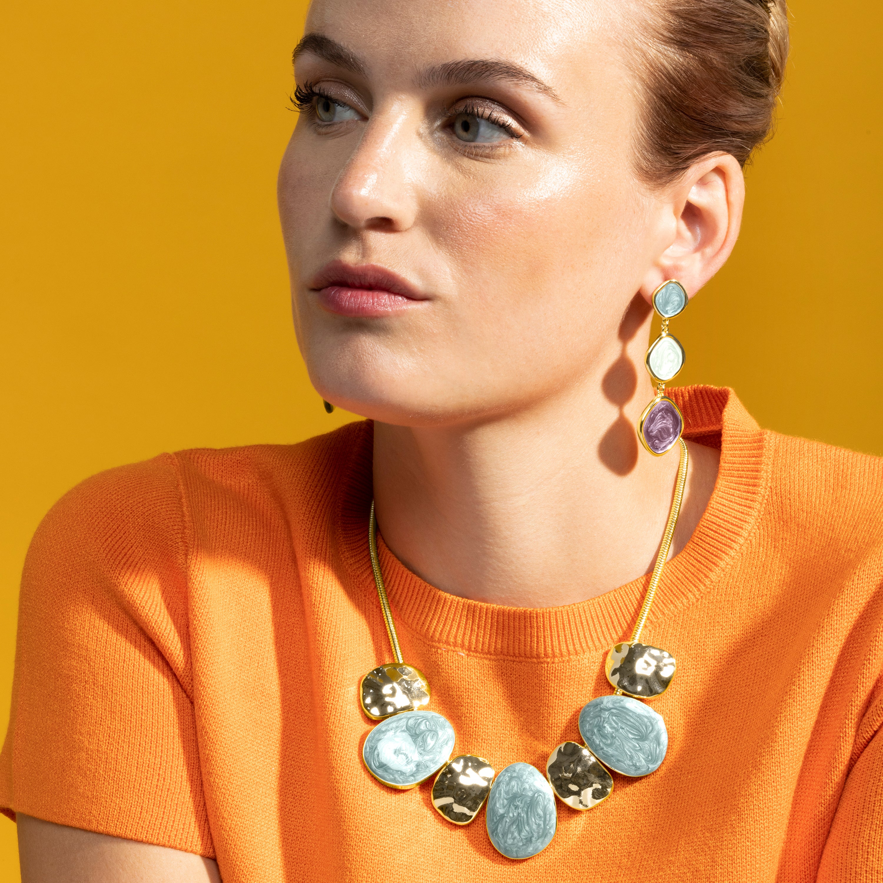 Collar with Blue Lacquer finished in 18k gold - Gori