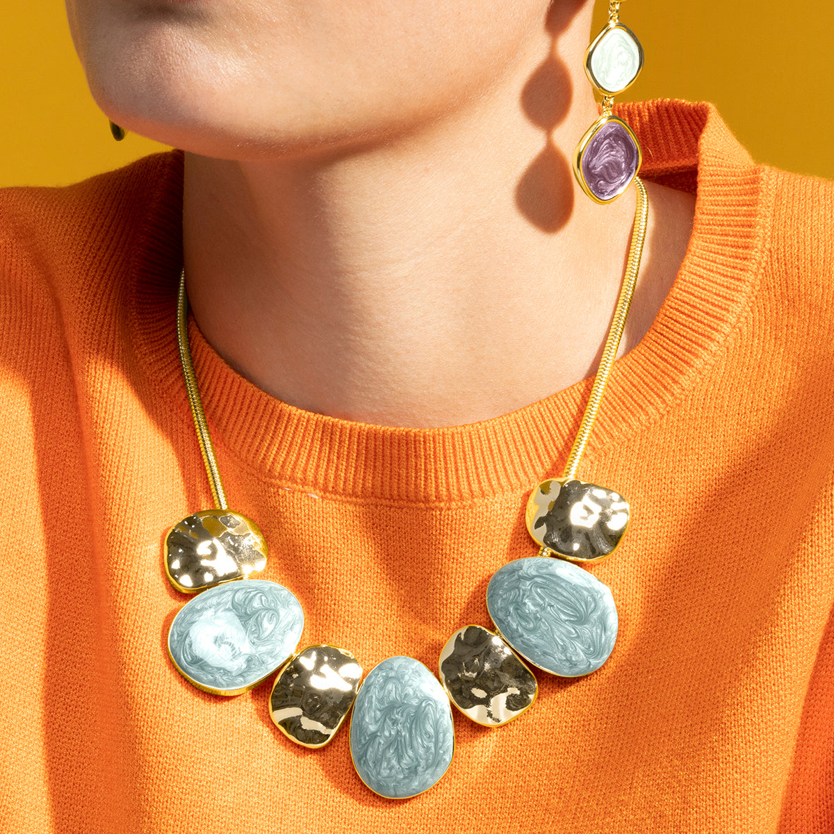 Collar with Blue Lacquer finished in 18k gold - Gori