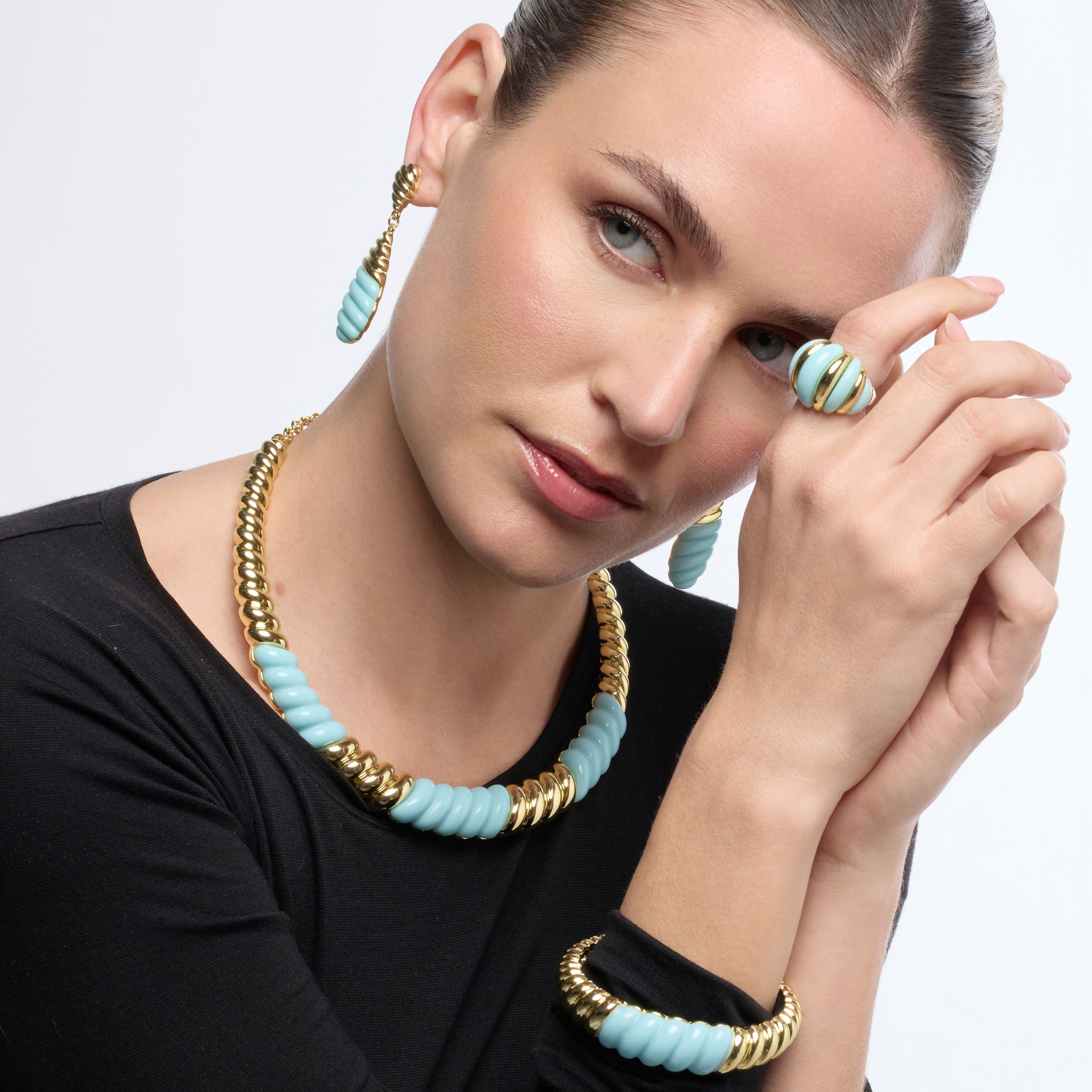 18k Yellow Gold Finished Necklace and Blue Resin - Rawil