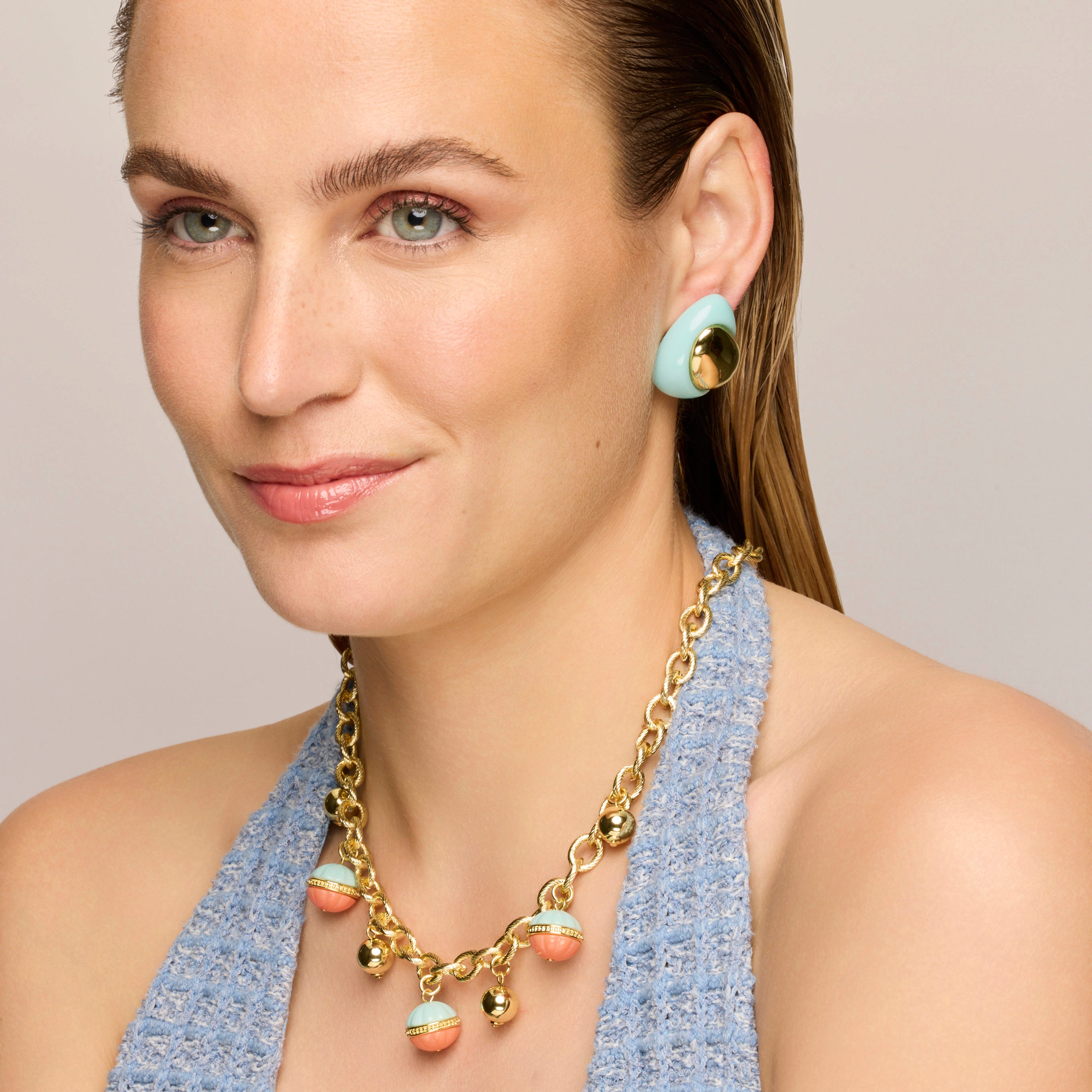 Collier Derko en résine multicolore finition or jaune 18k