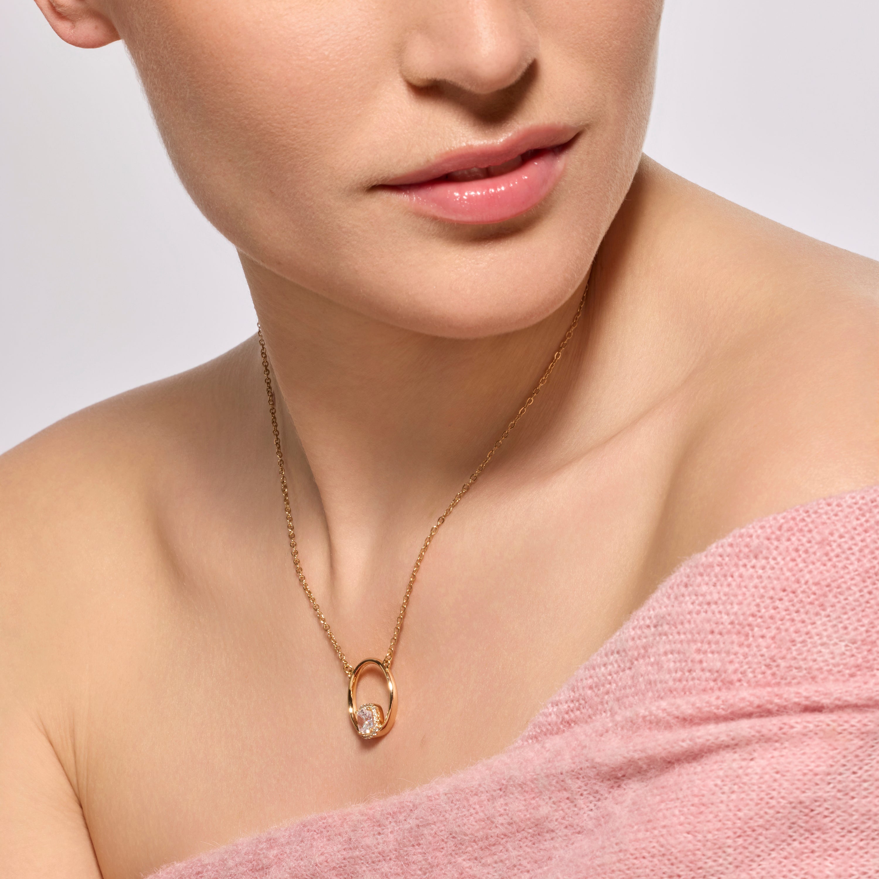 18k Yellow Gold Finished Necklace and Brilliant Zirconia - Onraya
