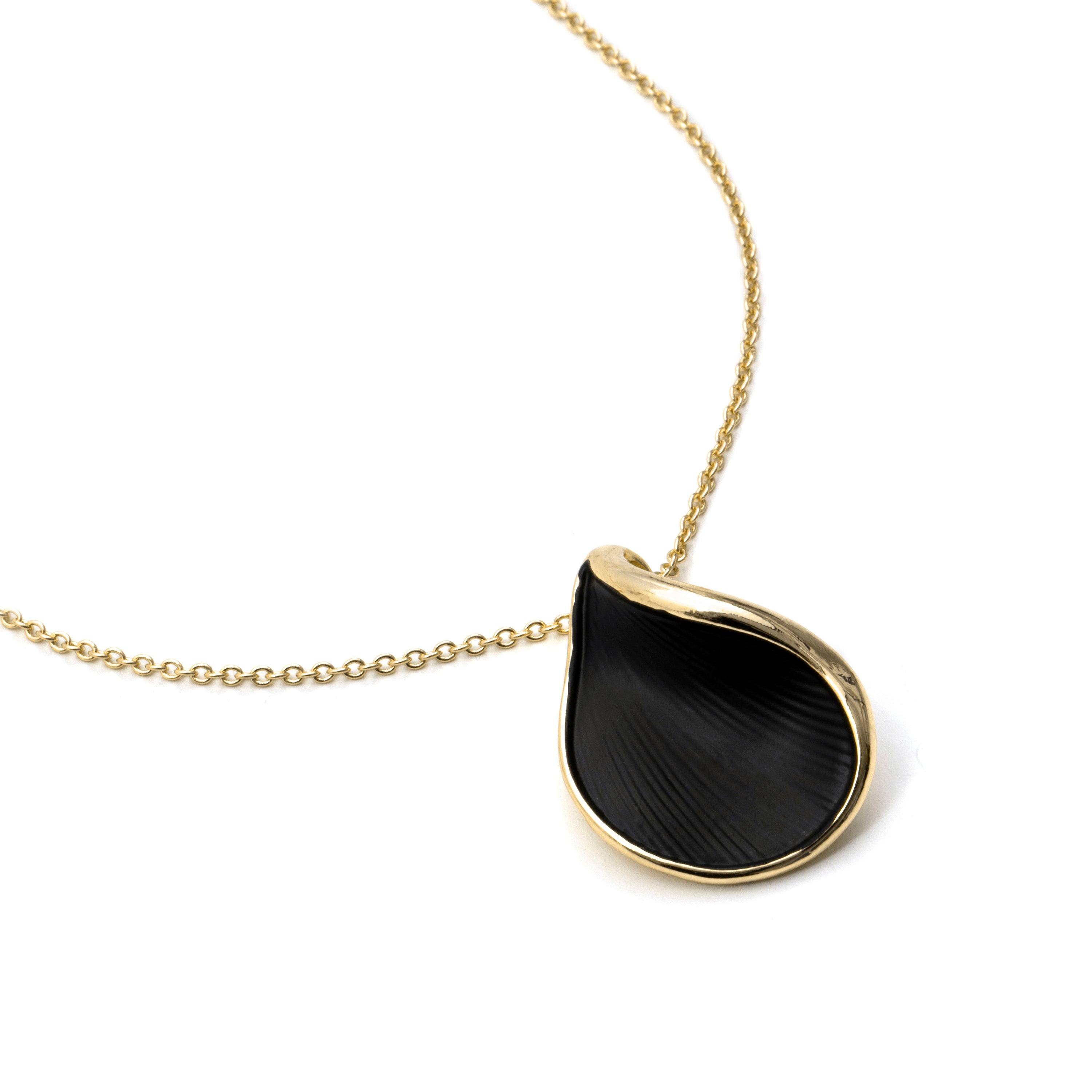 Black Lacquer Necklace with 18k Yellow Gold Finish - Overci