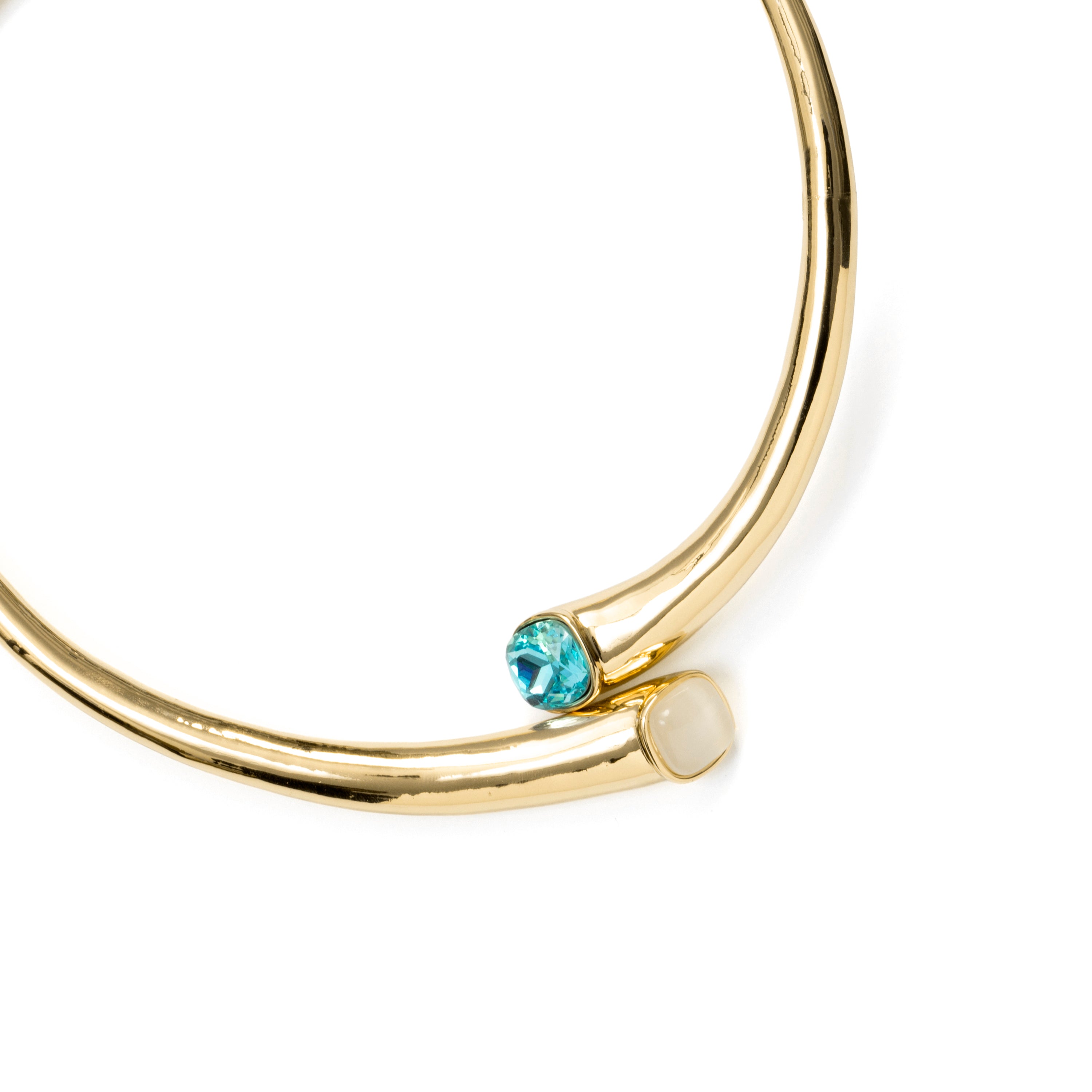 Blue Crystal Necklace finished in 18k yellow gold - Ione