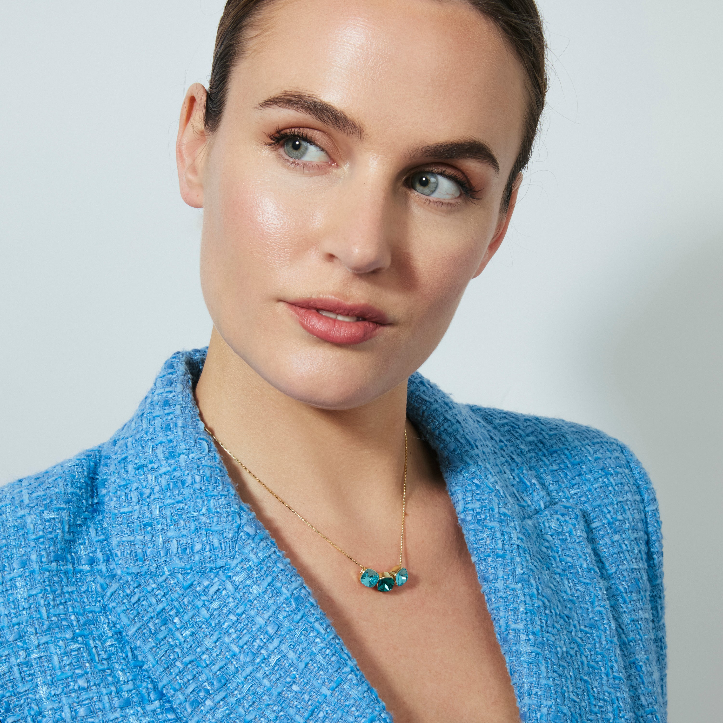 Blue Crystal Necklace finished in 18k Yellow Gold - Kibuki