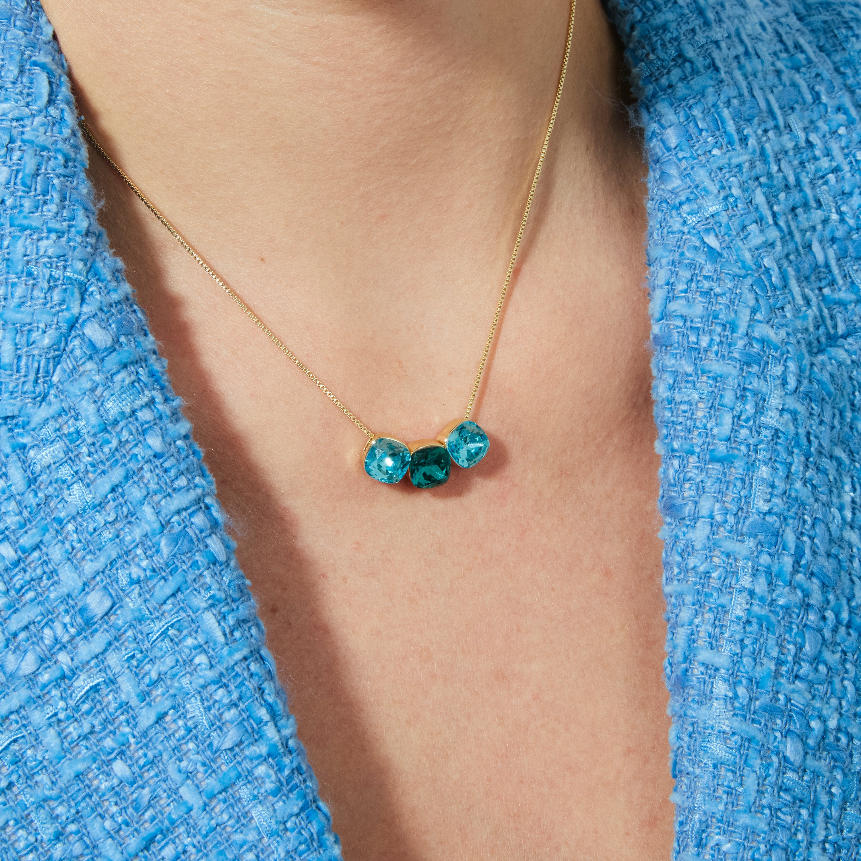 Blue Crystal Necklace finished in 18k Yellow Gold - Kibuki