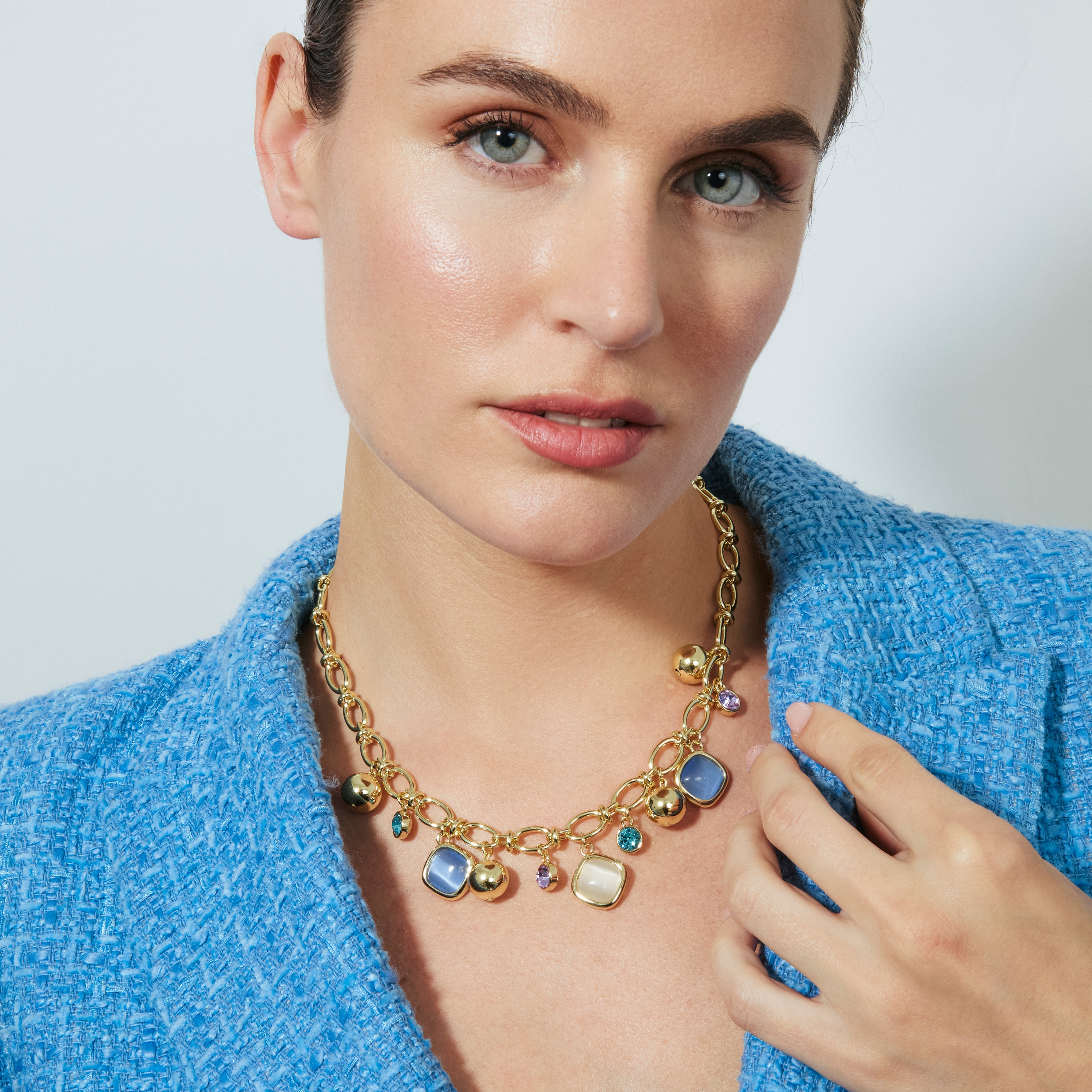 Collana con Occhio di Gatto Blu finitura in oro giallo 18k - Mankao